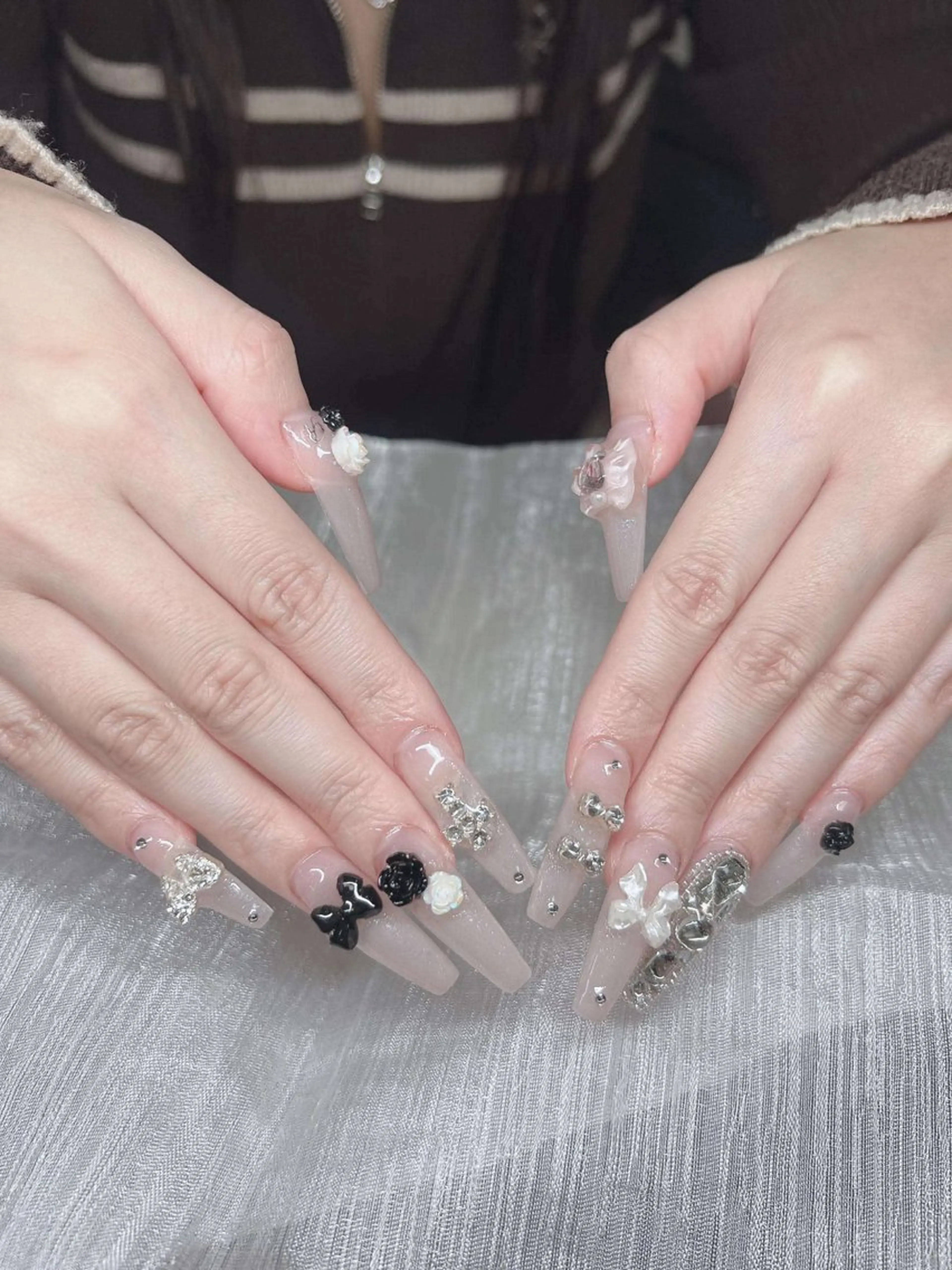 ネイル オーロラネイル チークネイル 長さ出し フットネイル フレンチネイル ハンドネイル Lee Nails チップ長さだし専門店のネイルデザイン
