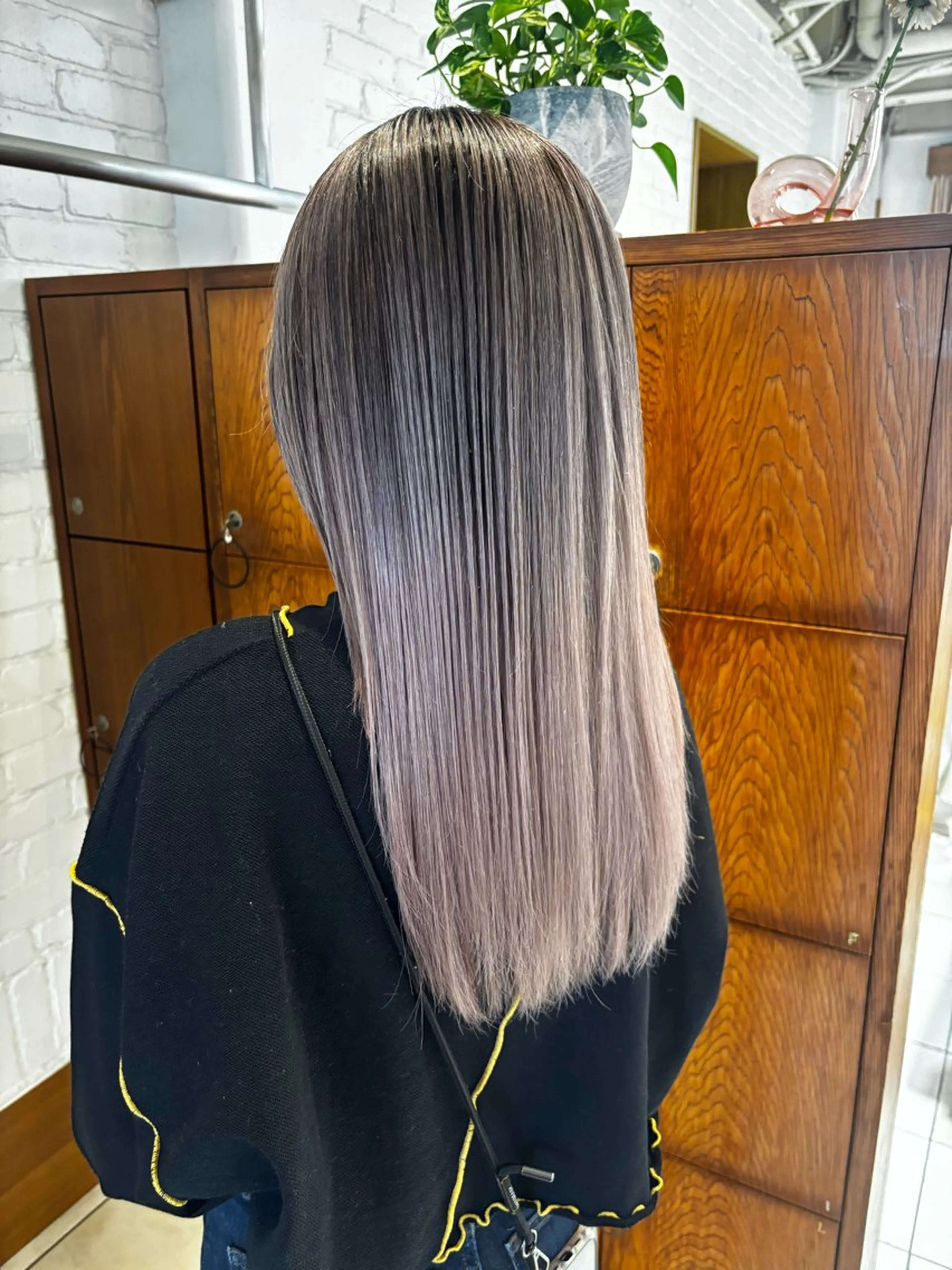 ロング ⭐️ダブルカラー⭐️ ｼｭﾝ⭐️のヘアスタイル