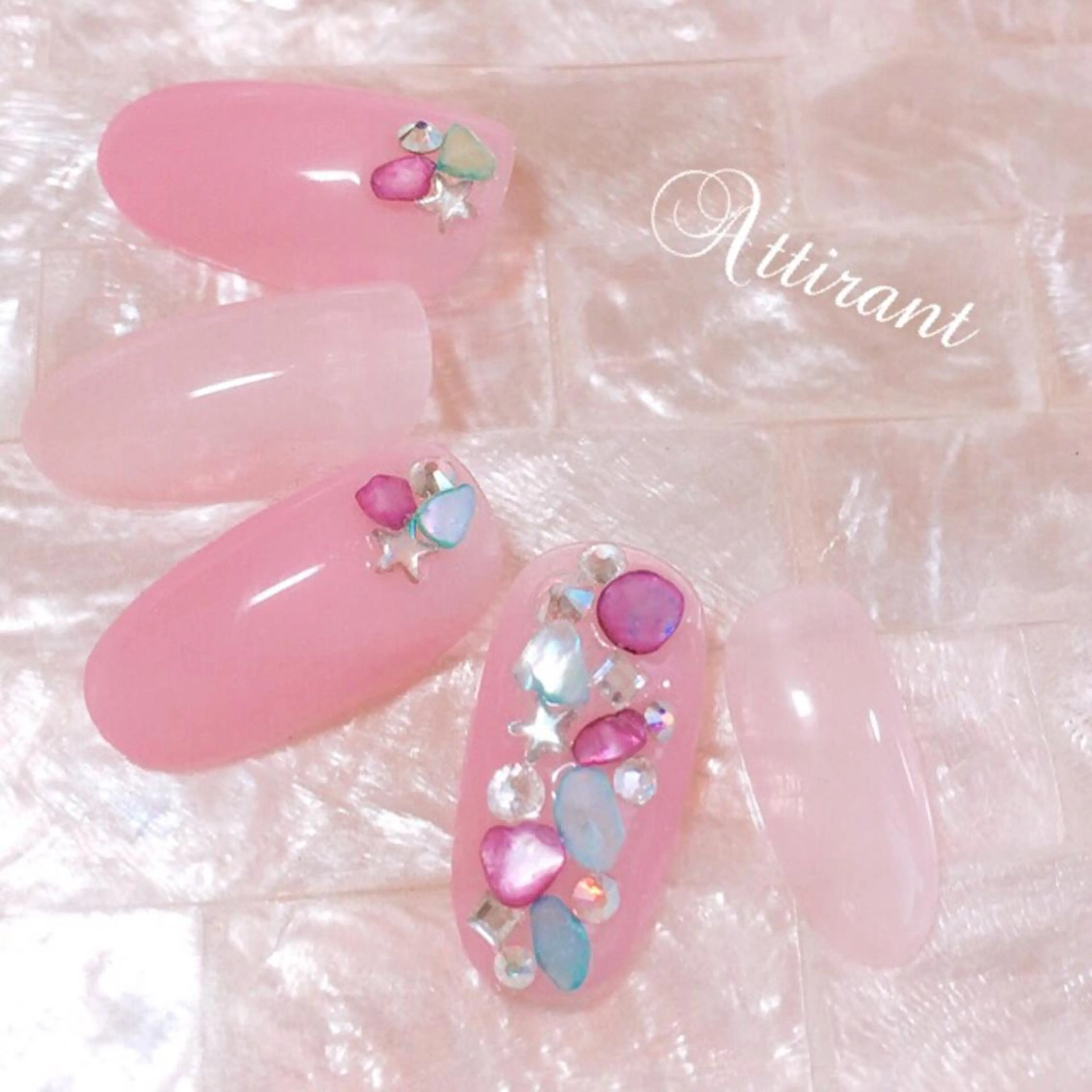 ネイル ネイルサロン アティロンのネイルデザイン