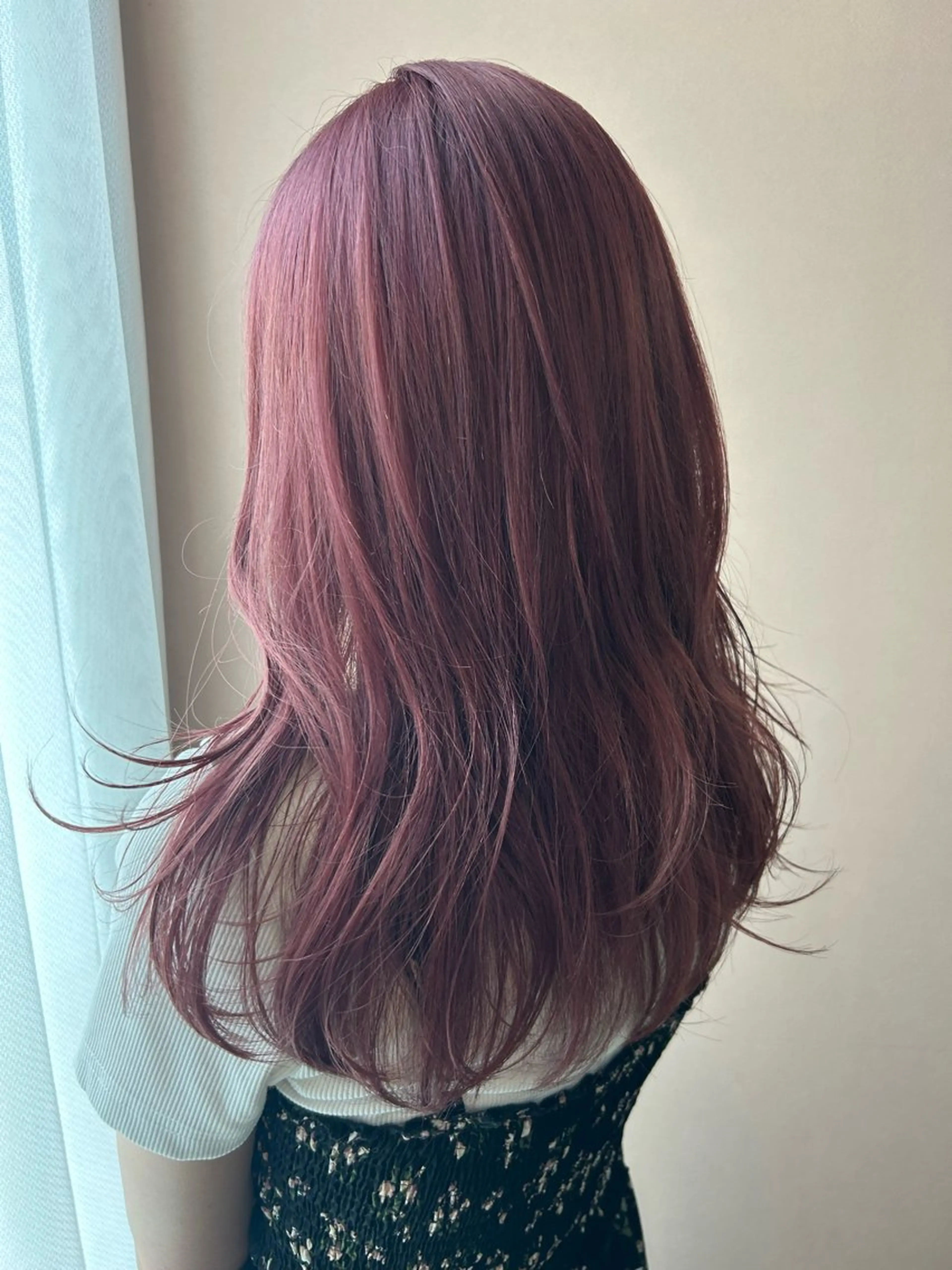 ロング カラー ブリーチ ラベンダーカラー ピンクカラー ピンクラベンダー カット ヘアカラー トリートメント hub hair レイヤー/透明感のヘアスタイル