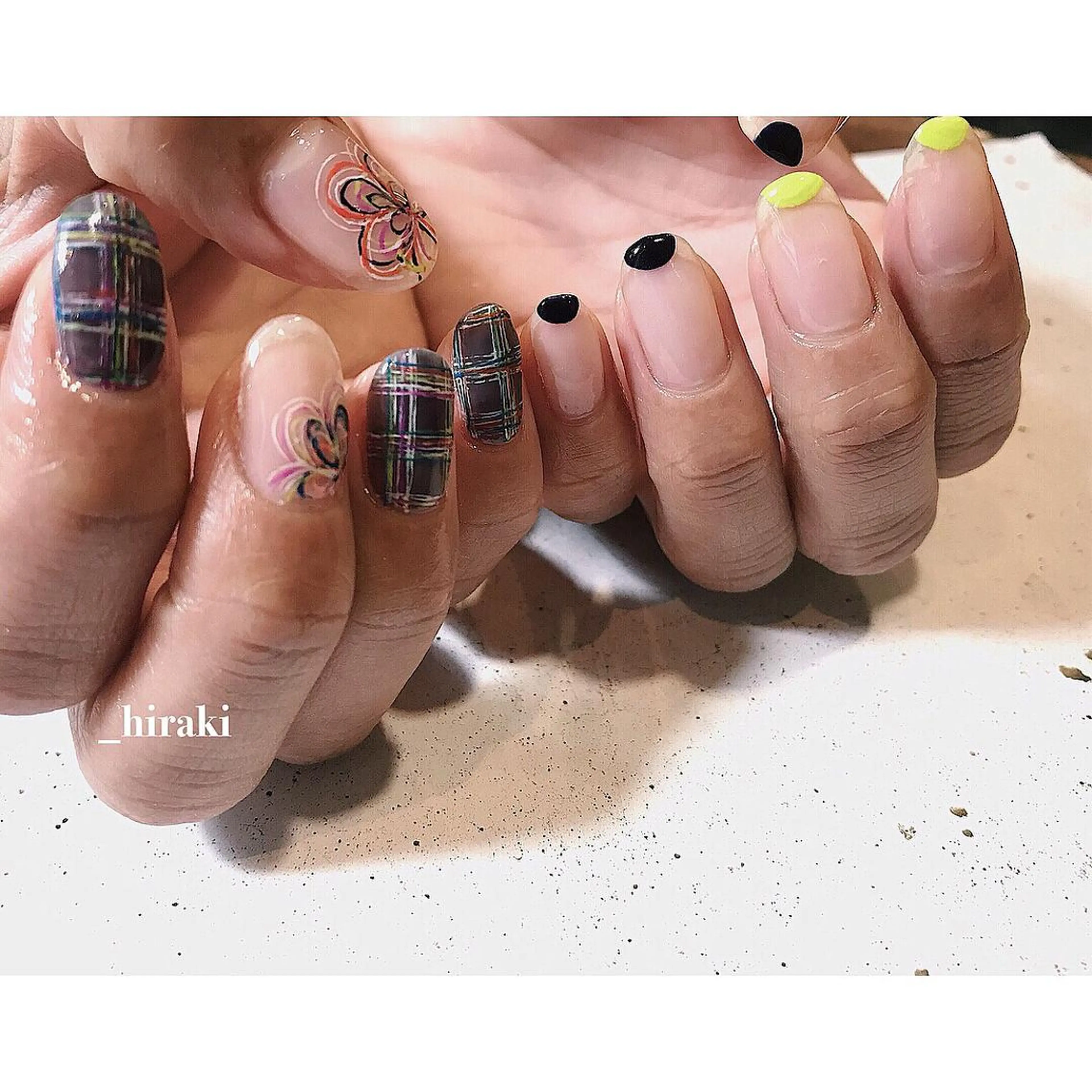 ネイル nail atelier AMBER所属・saori .の眉毛・アイブロウイメージ