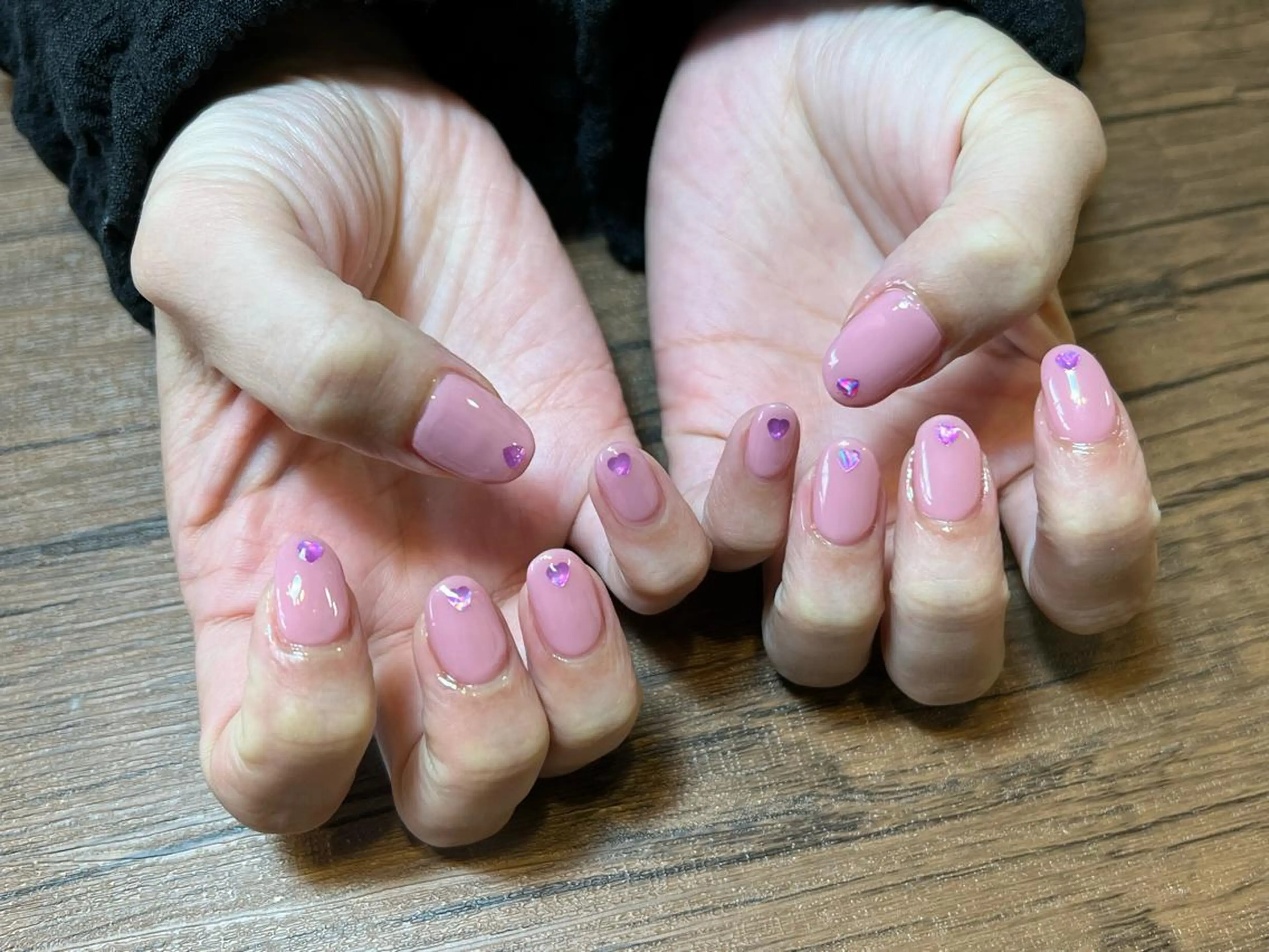 ネイル ワンカラーネイル ハンドネイル HENRIETTA NAILSALONのネイルデザイン