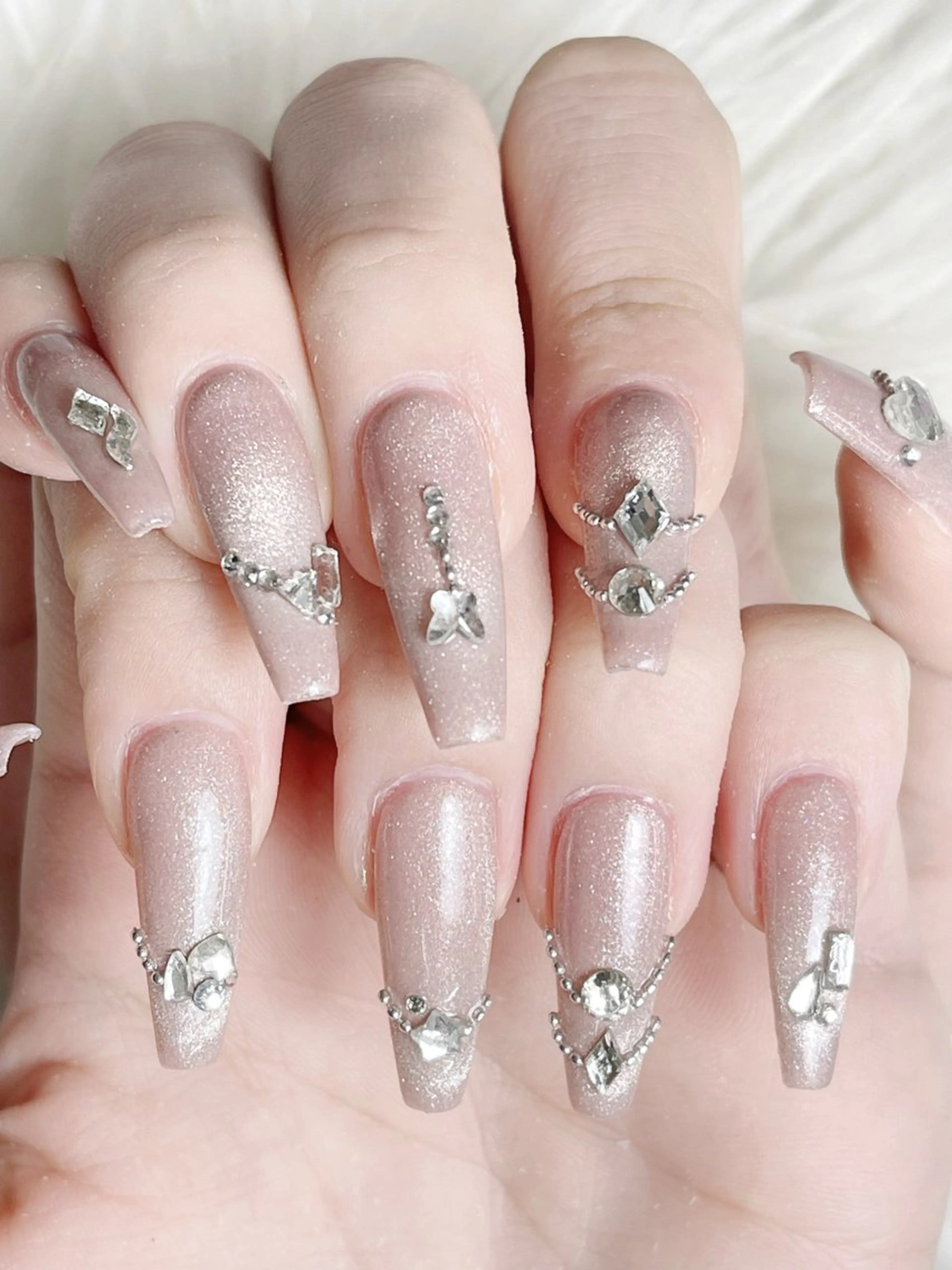 メンズ ネイル アートネイル フレンチネイル ジェルネイル キラキラネイル パラジェル ハンドネイル Bloom スカルプ専門店のネイルデザイン