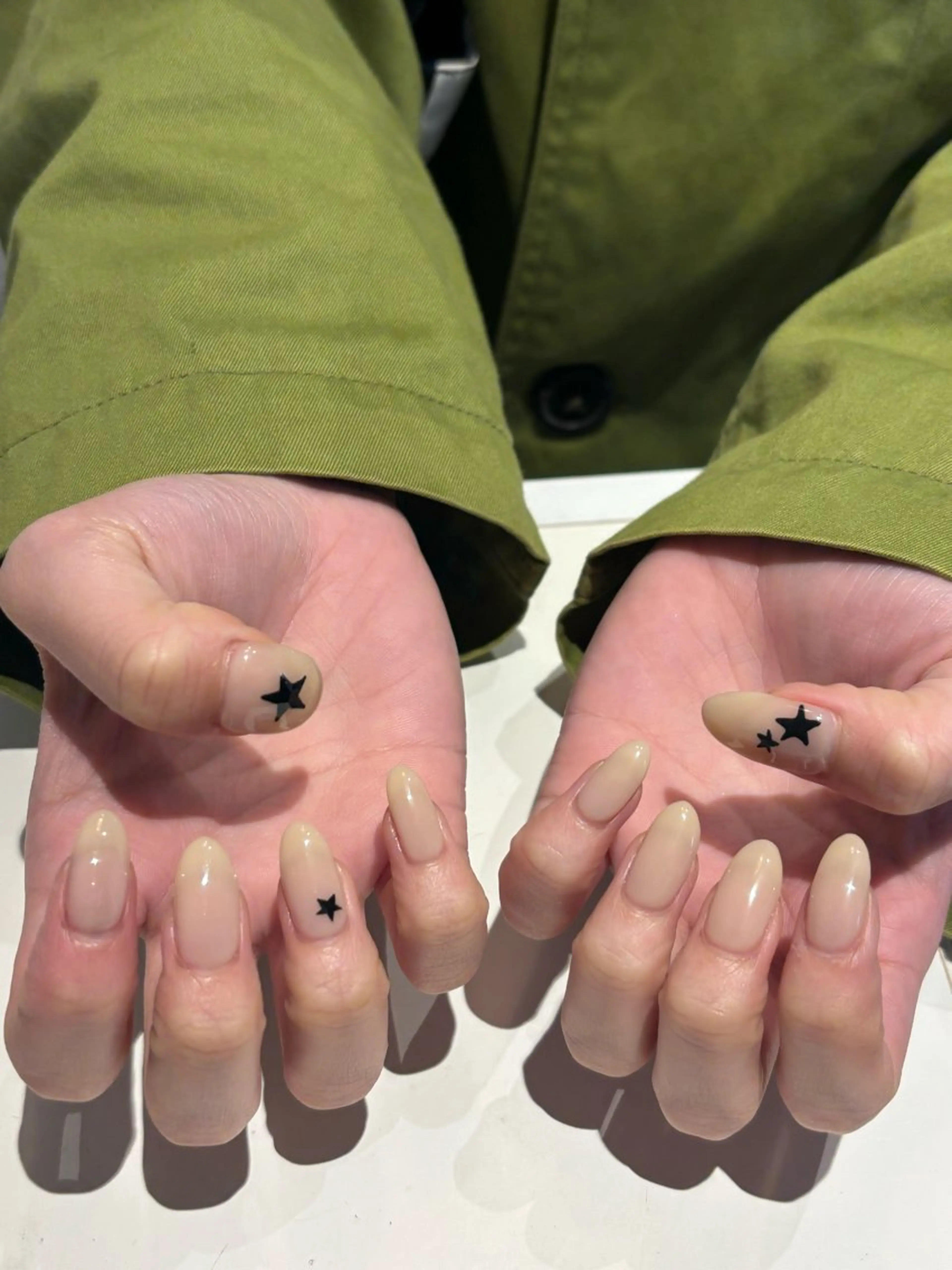 ネイル ハンドネイル 石川 萌香のネイルデザイン