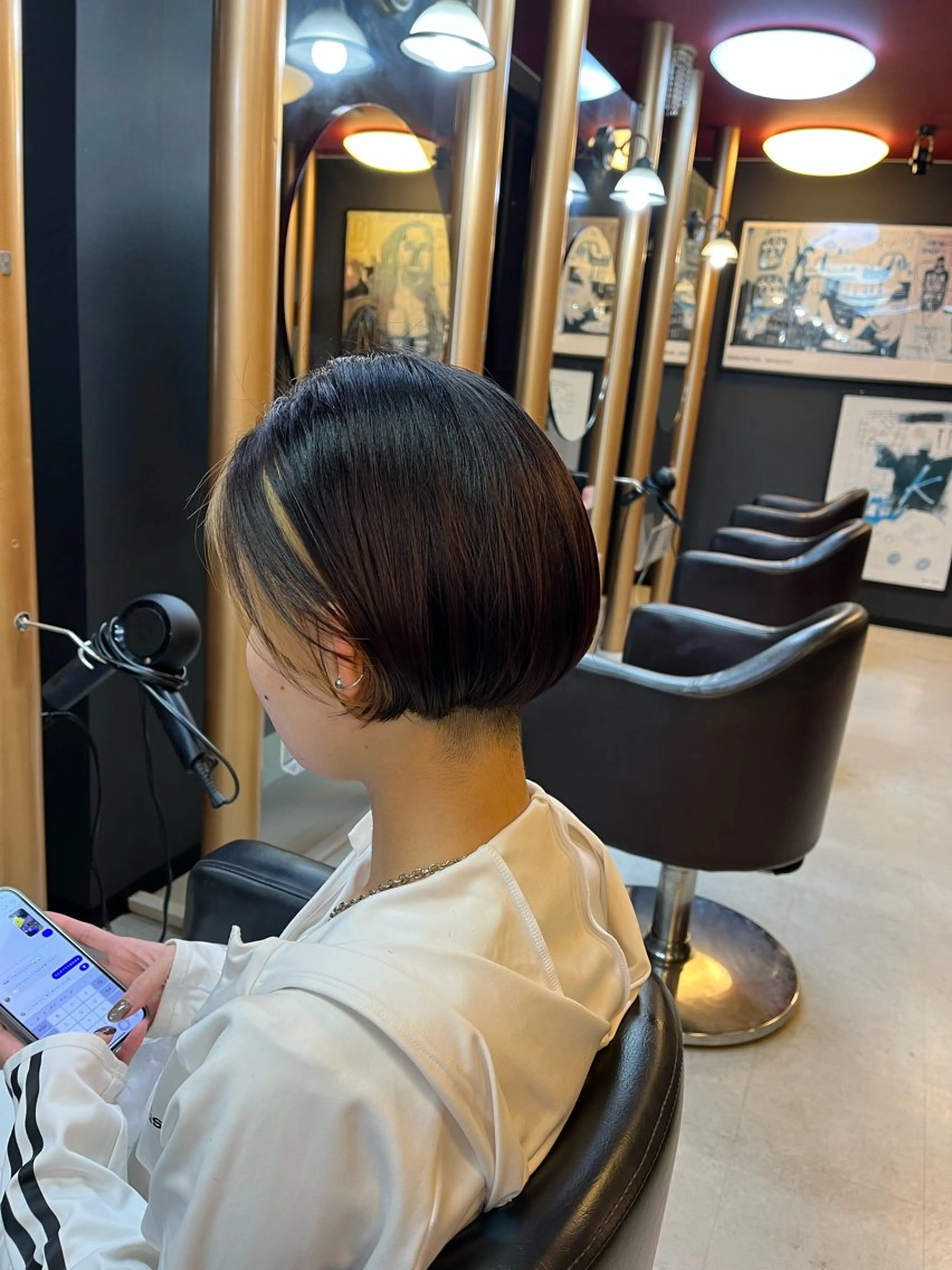 ショート カット ヘアカラー 神崎 一洋のヘアスタイル