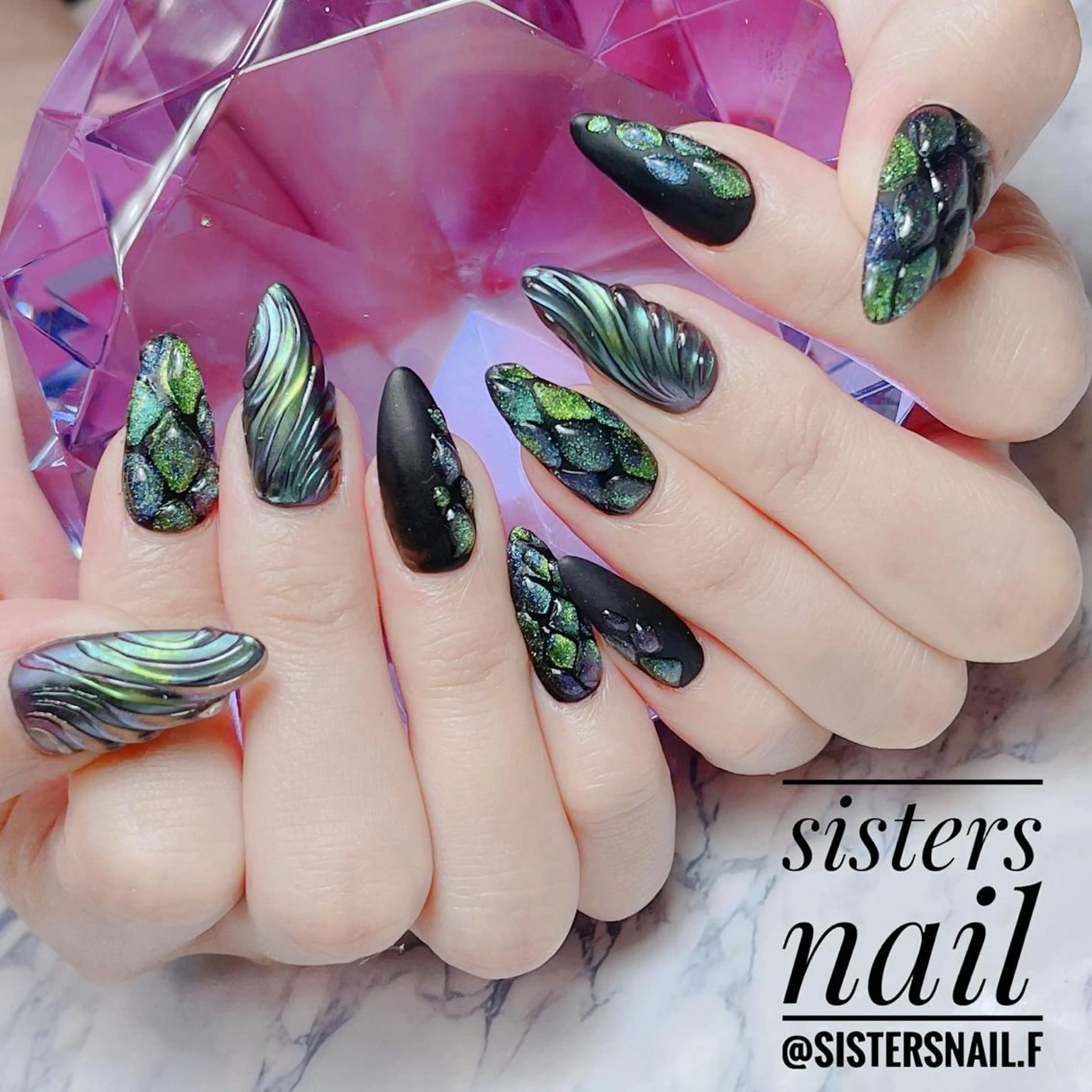 ネイル アートネイル ブルー グリーン マグネットネイル ミラーネイル sisters nail.fのネイルデザイン