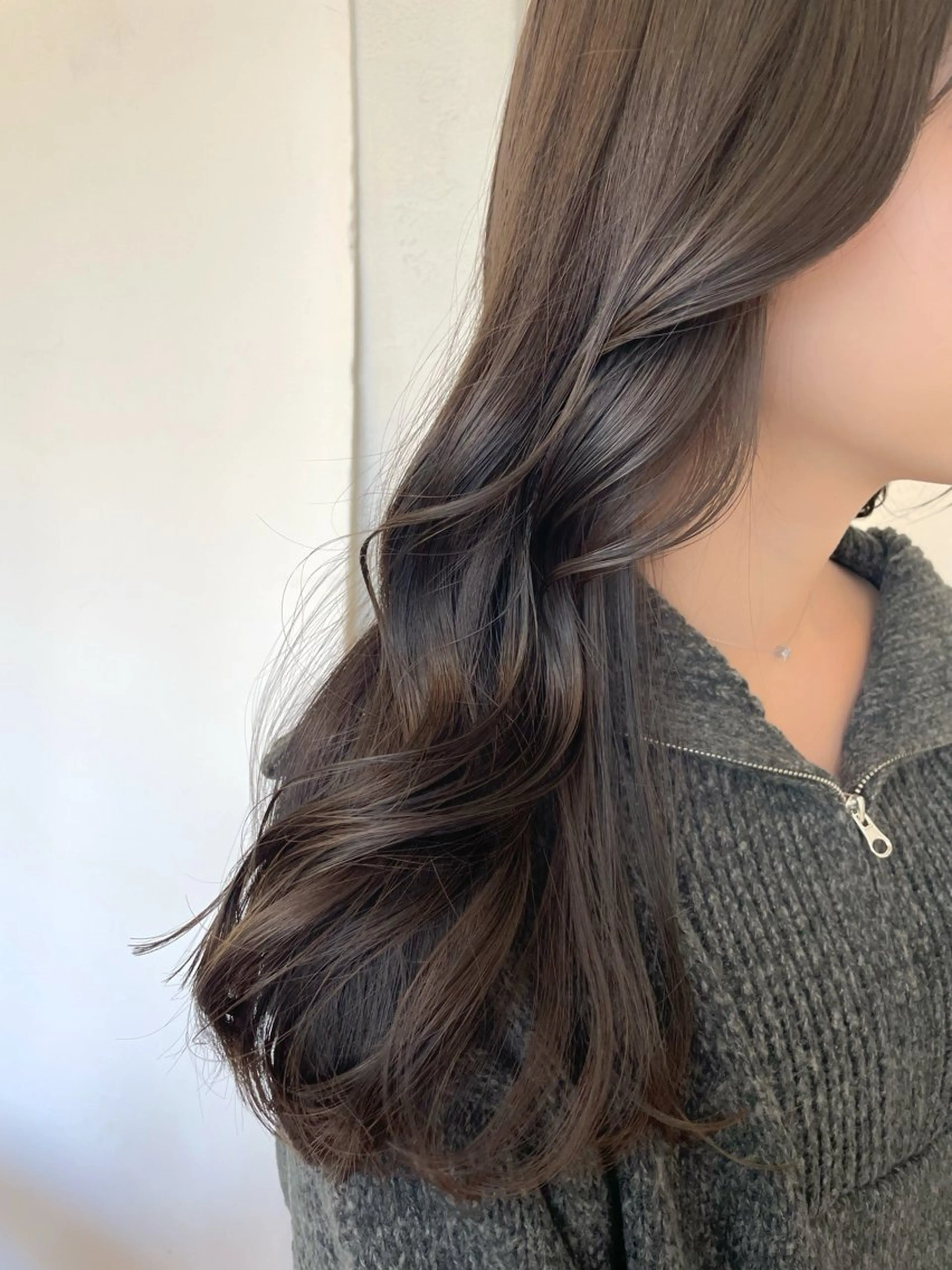 ロング カラー ベージュカラー トリートメント 🦋透明感 艶カラー Rie🦋のヘアスタイル