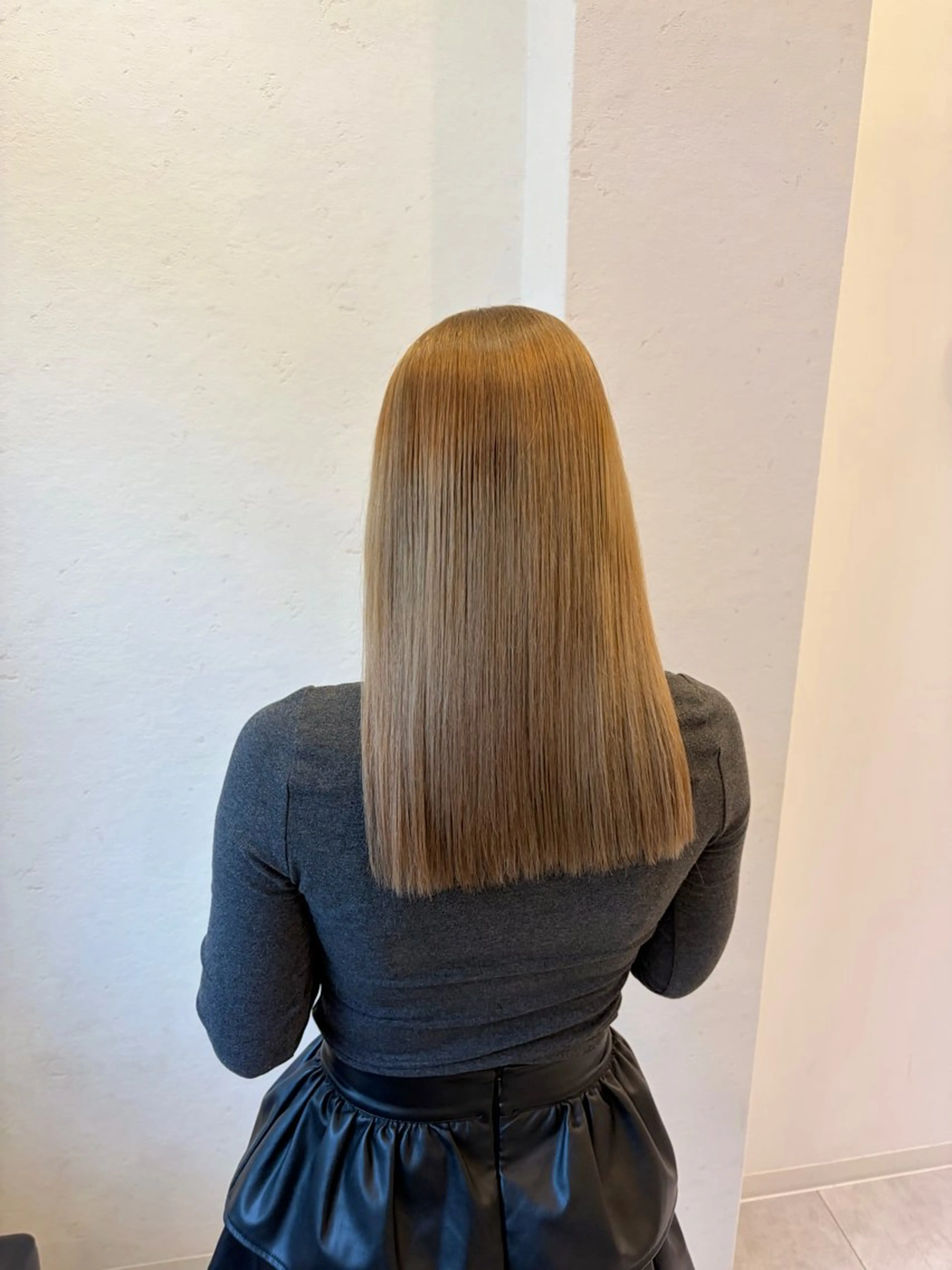 ロング ヘアカラー yuu モデル募集のヘアスタイル