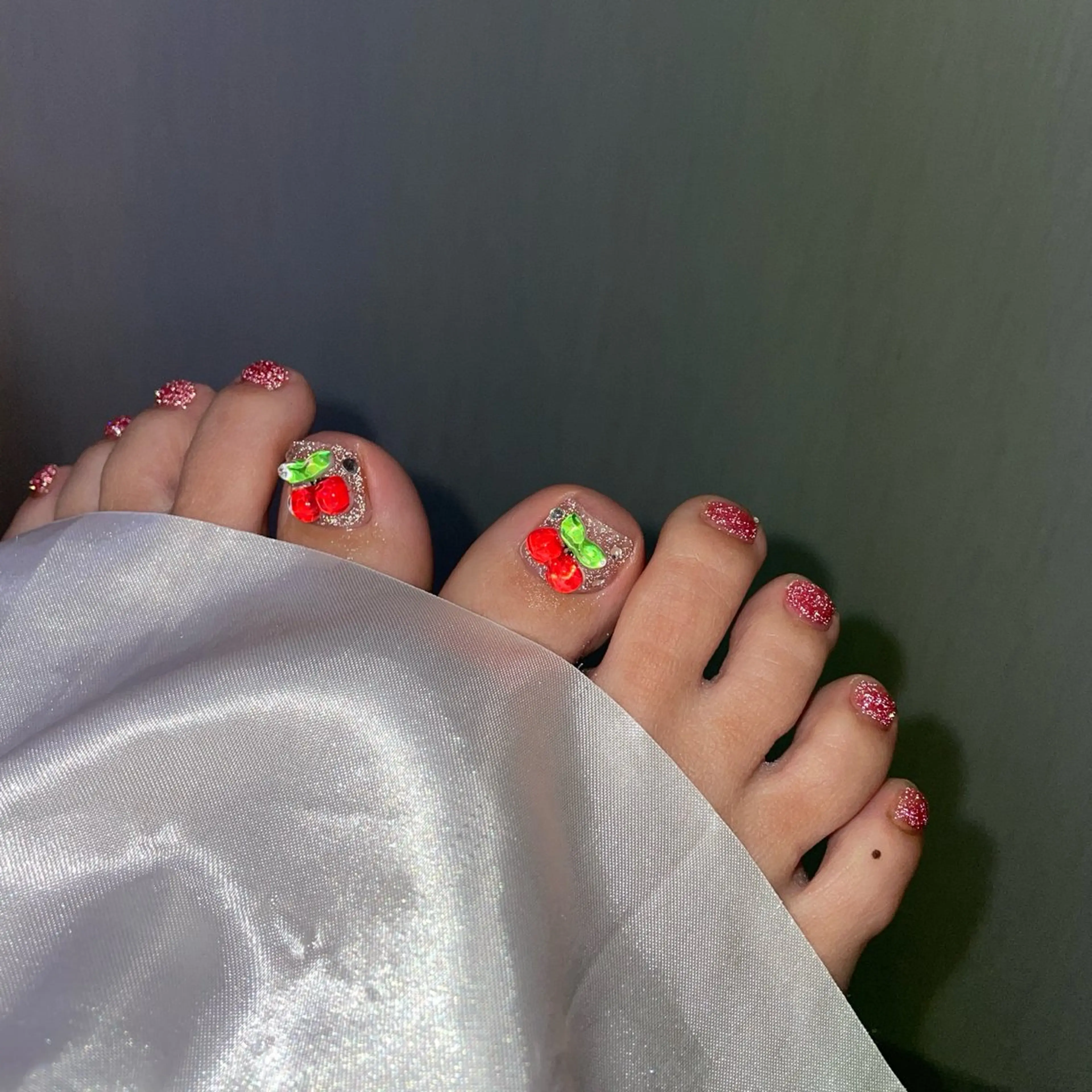 ネイル フットネイル 友井川 綾華のネイルデザイン