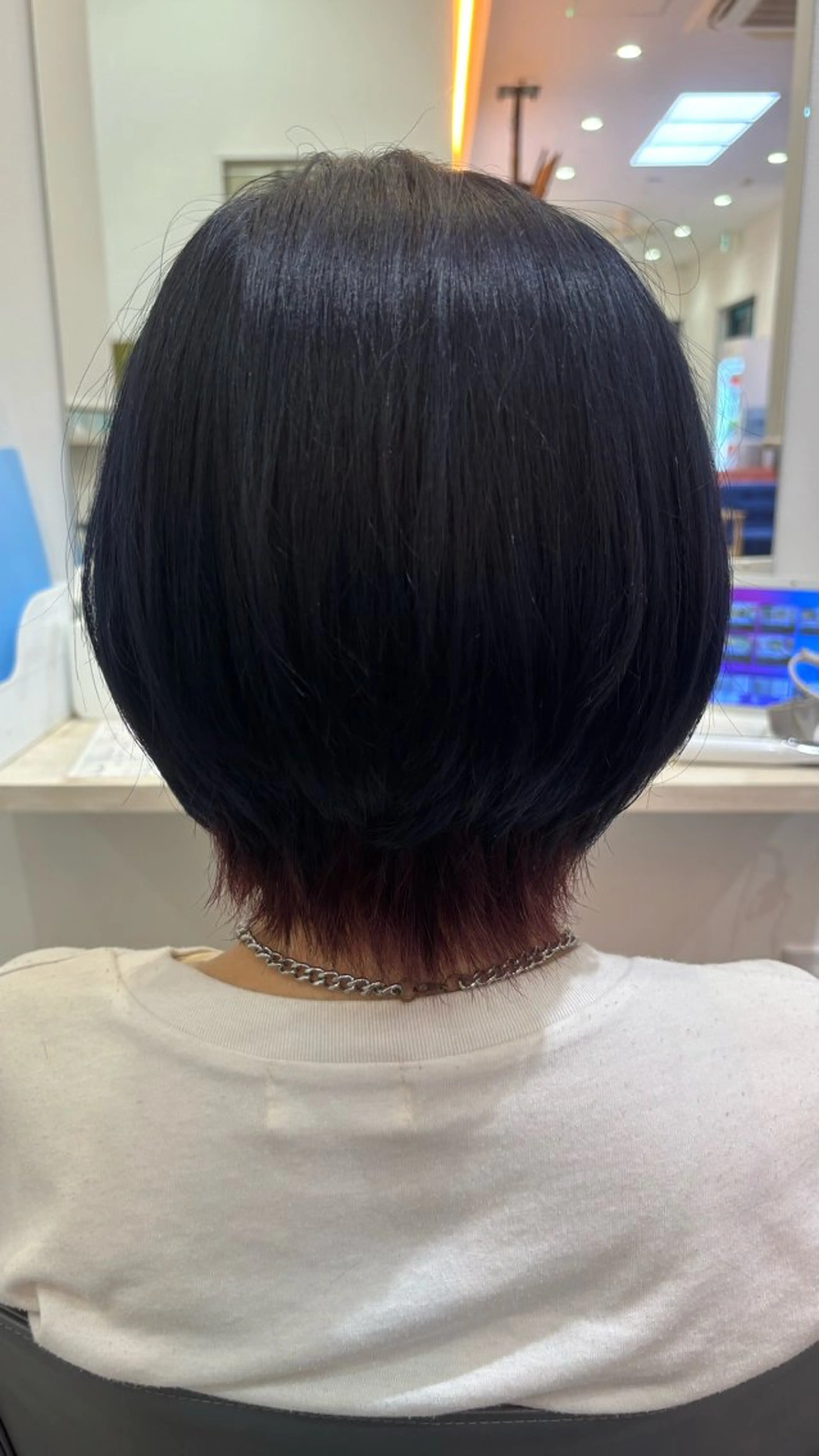 ショート カラー 鼎一真ハイトーン/ パーマ/何でも屋さんのヘアスタイル