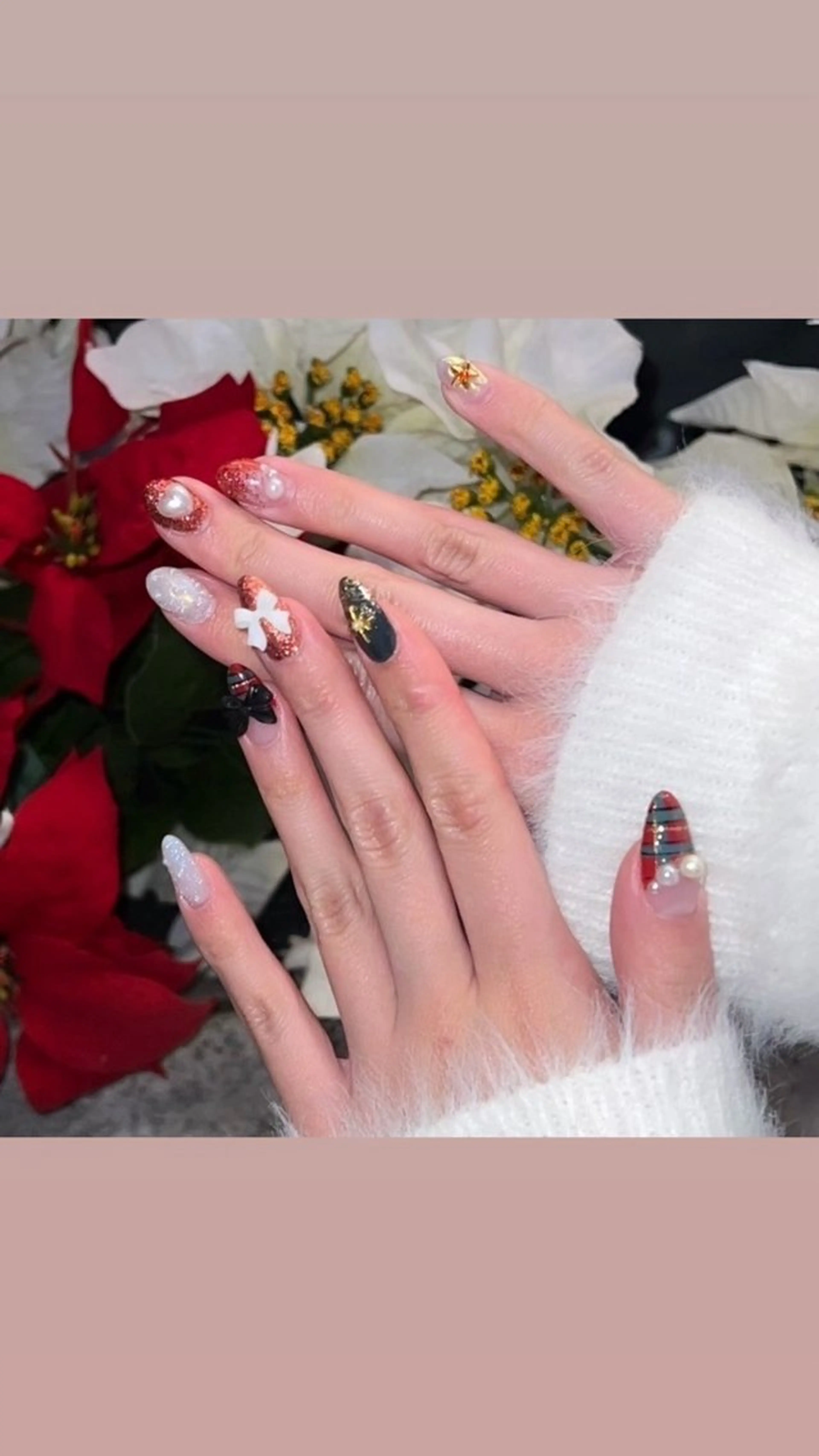 ネイル 韓国ネイル リボン 冬ネイル クリスマス 極楽 鳥花のネイルデザイン