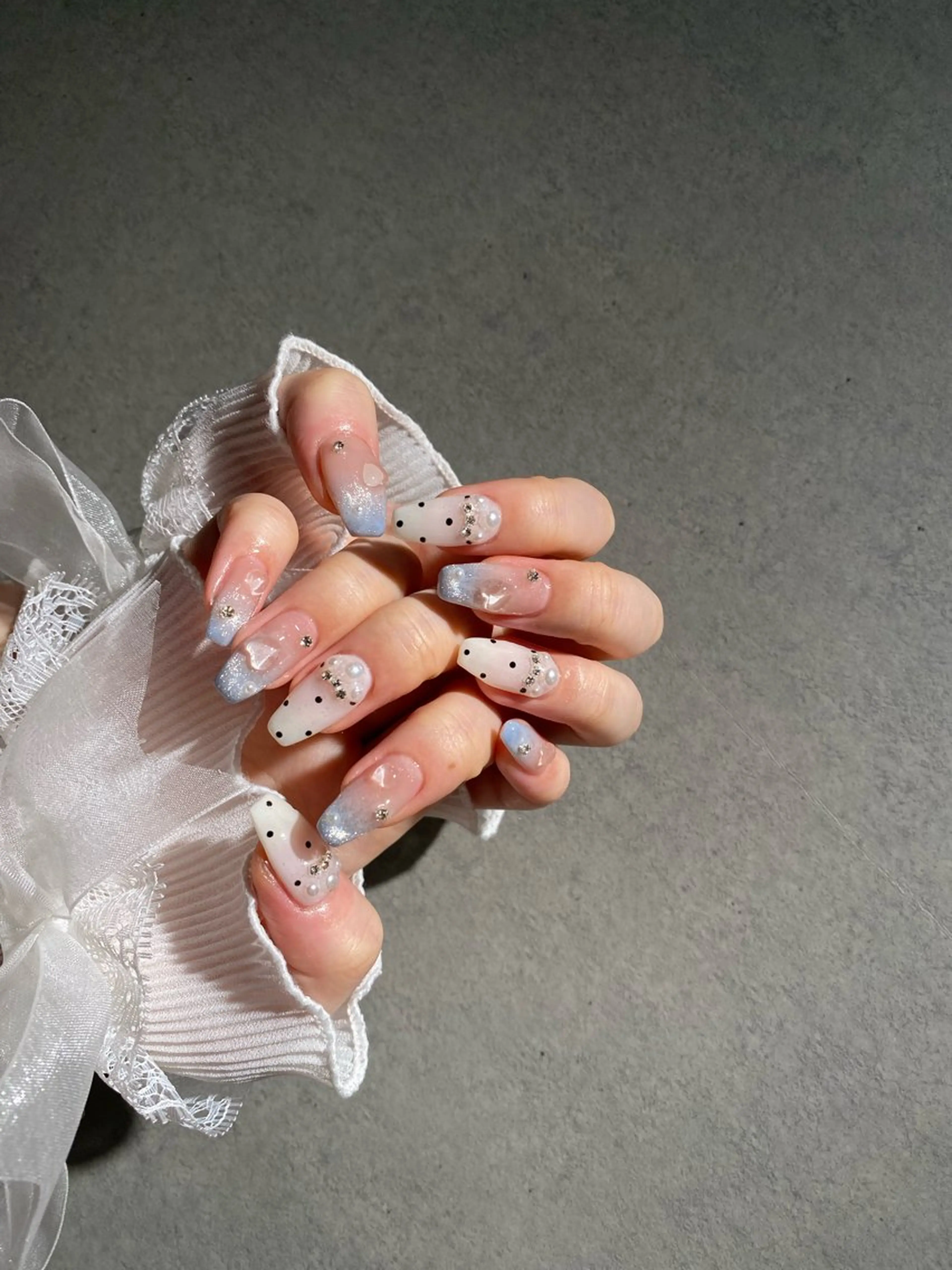 ネイル I-nailロング /ワンホン/キラキラのネイルデザイン