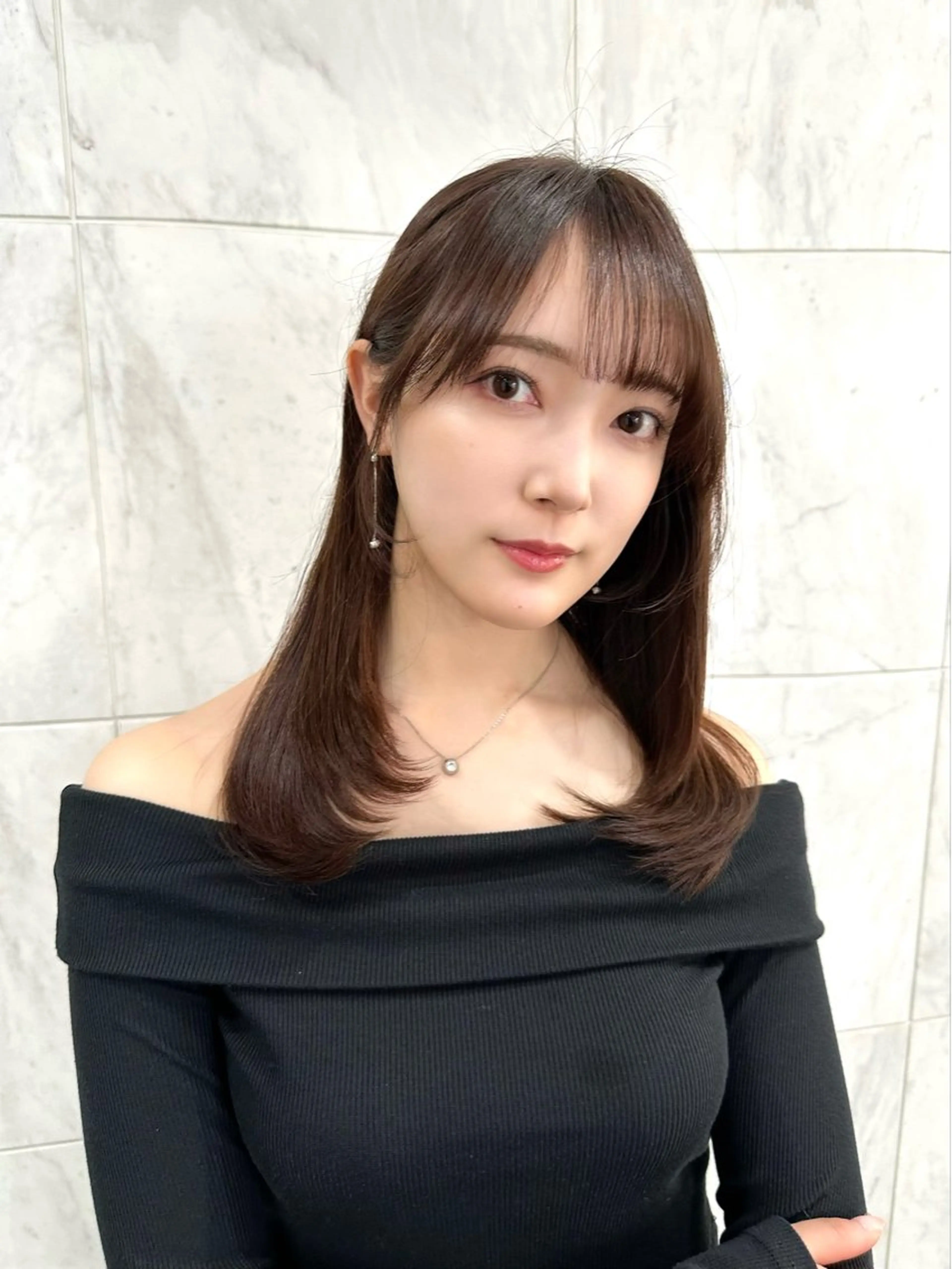 セミロング カラー ミディアムレイヤー 添田晃基のヘアスタイル