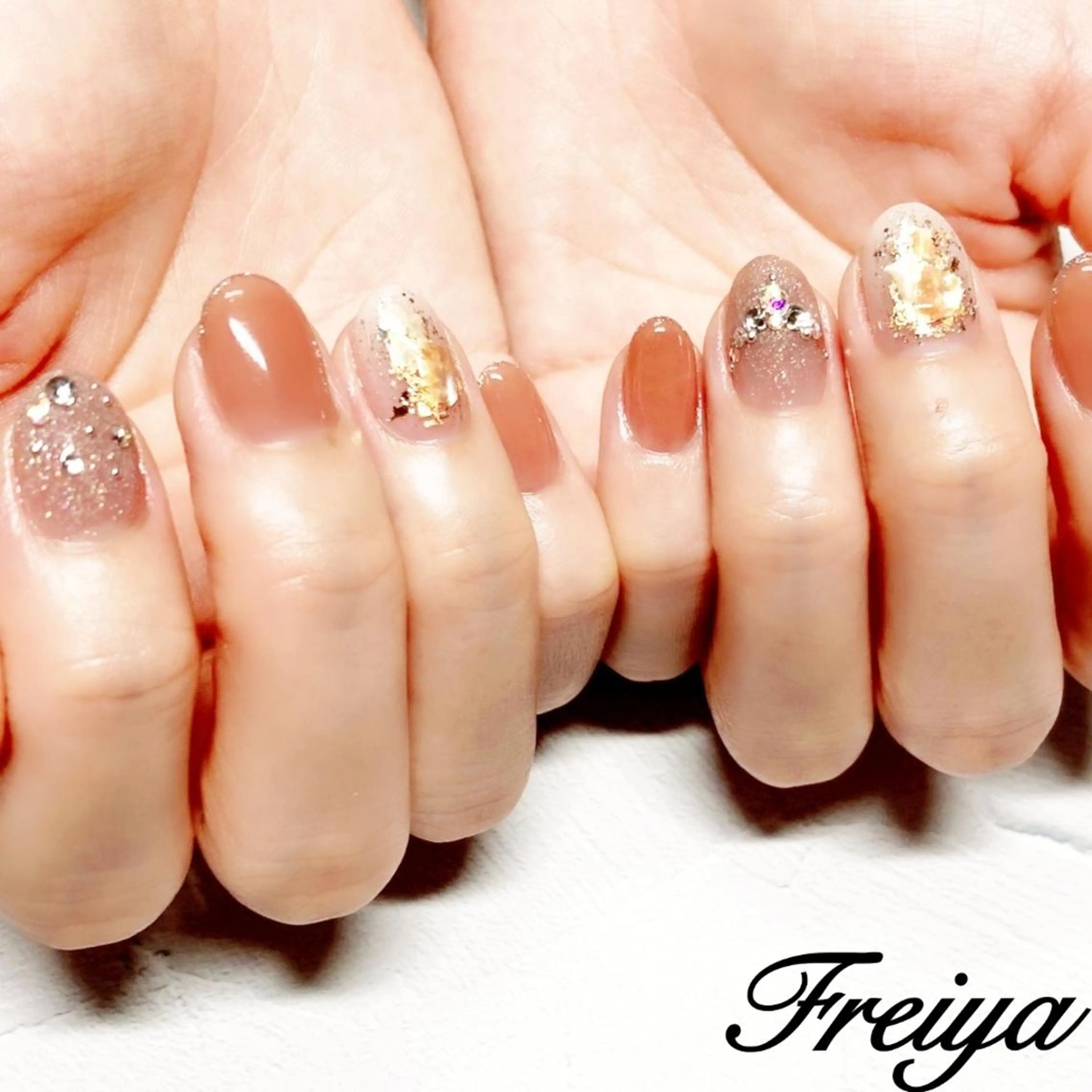 ネイル FREIYA マツエク、ネイルのマツエク・マツパデザイン