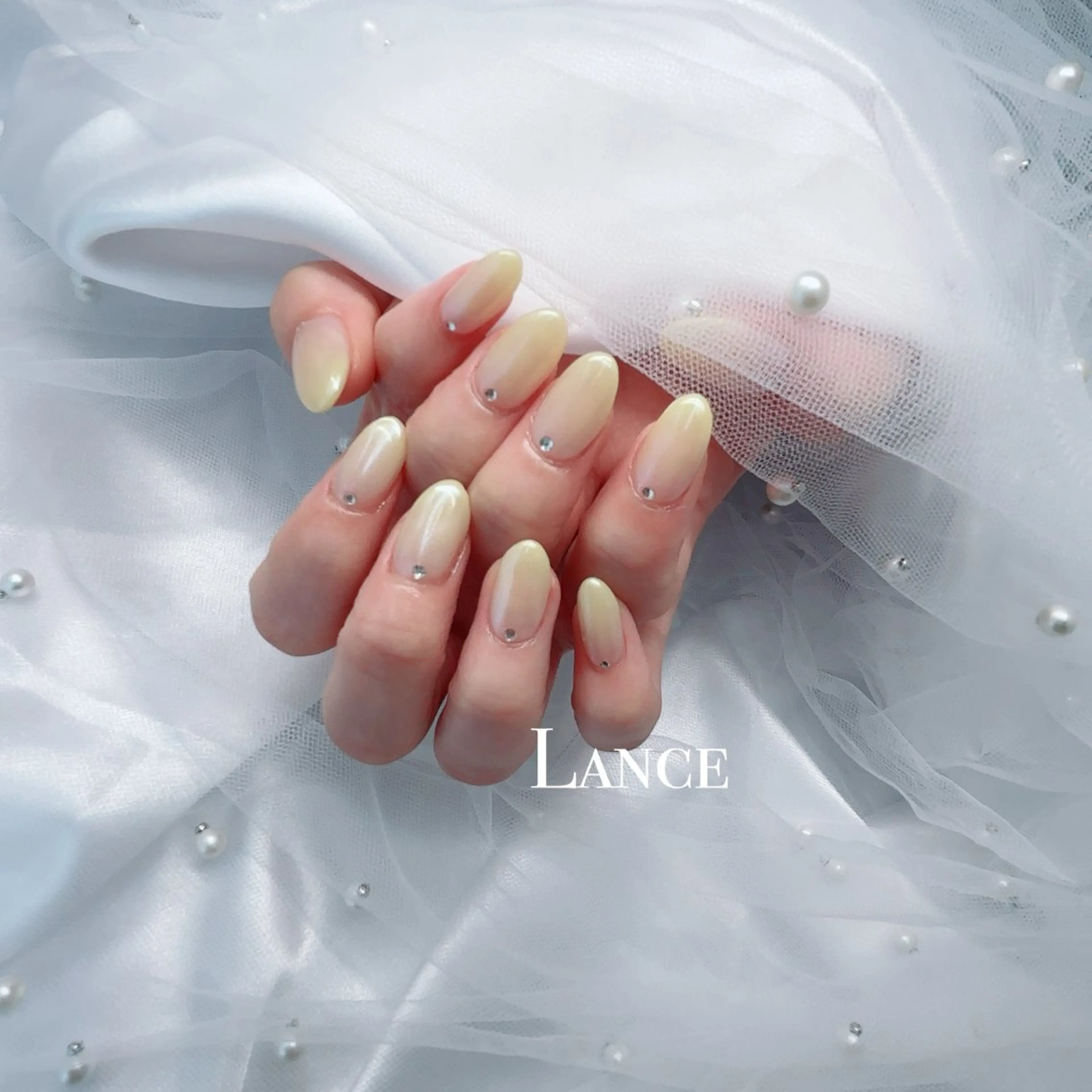 ネイル オーロラネイル フットネイル 氷ネイル・うるうるネイル キラキラネイル 韓国ネイル Lance nailのネイルデザイン