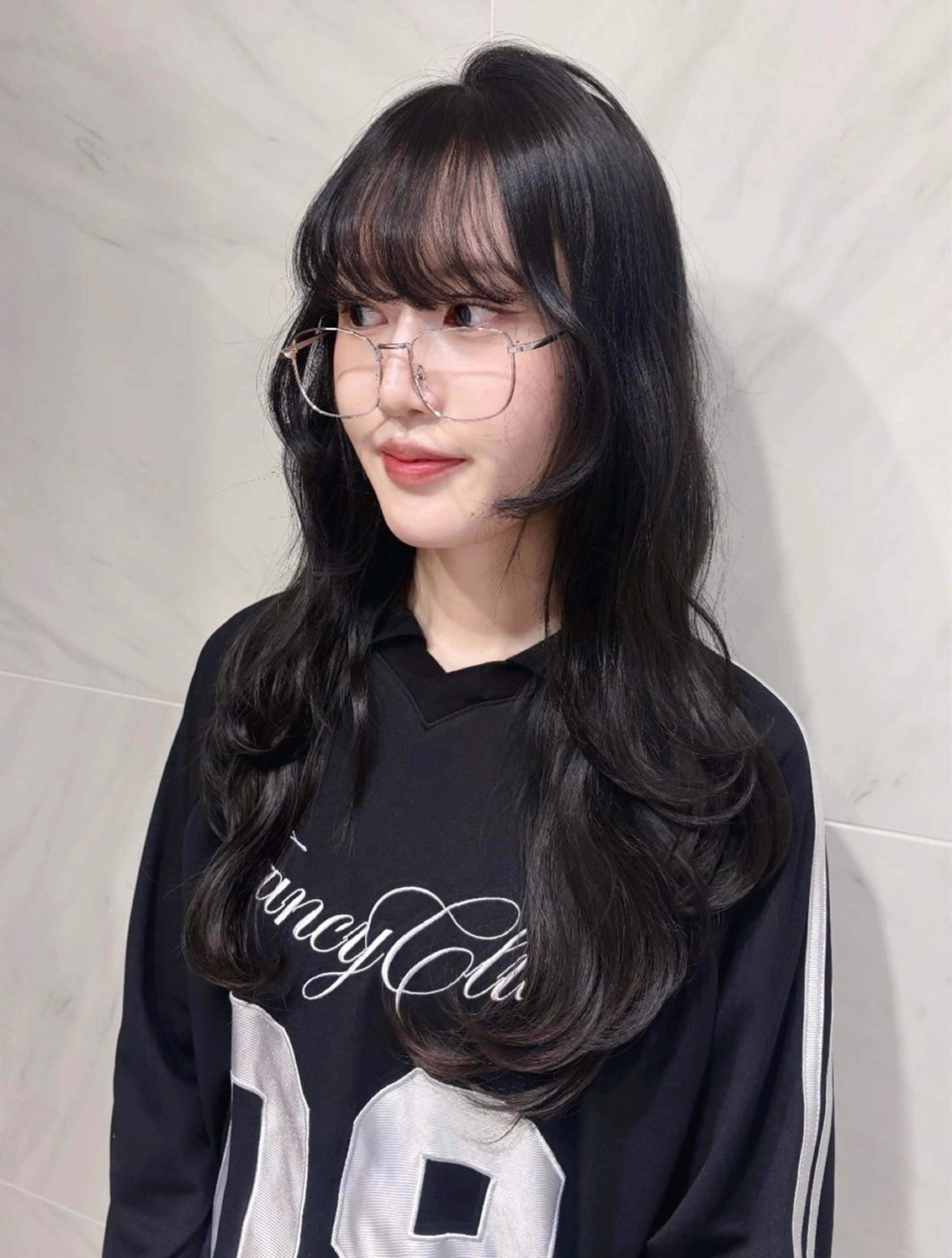 ロング カラー カット ヘアカラー ワンホン/韓国ヘア 🤍amiのヘアスタイル