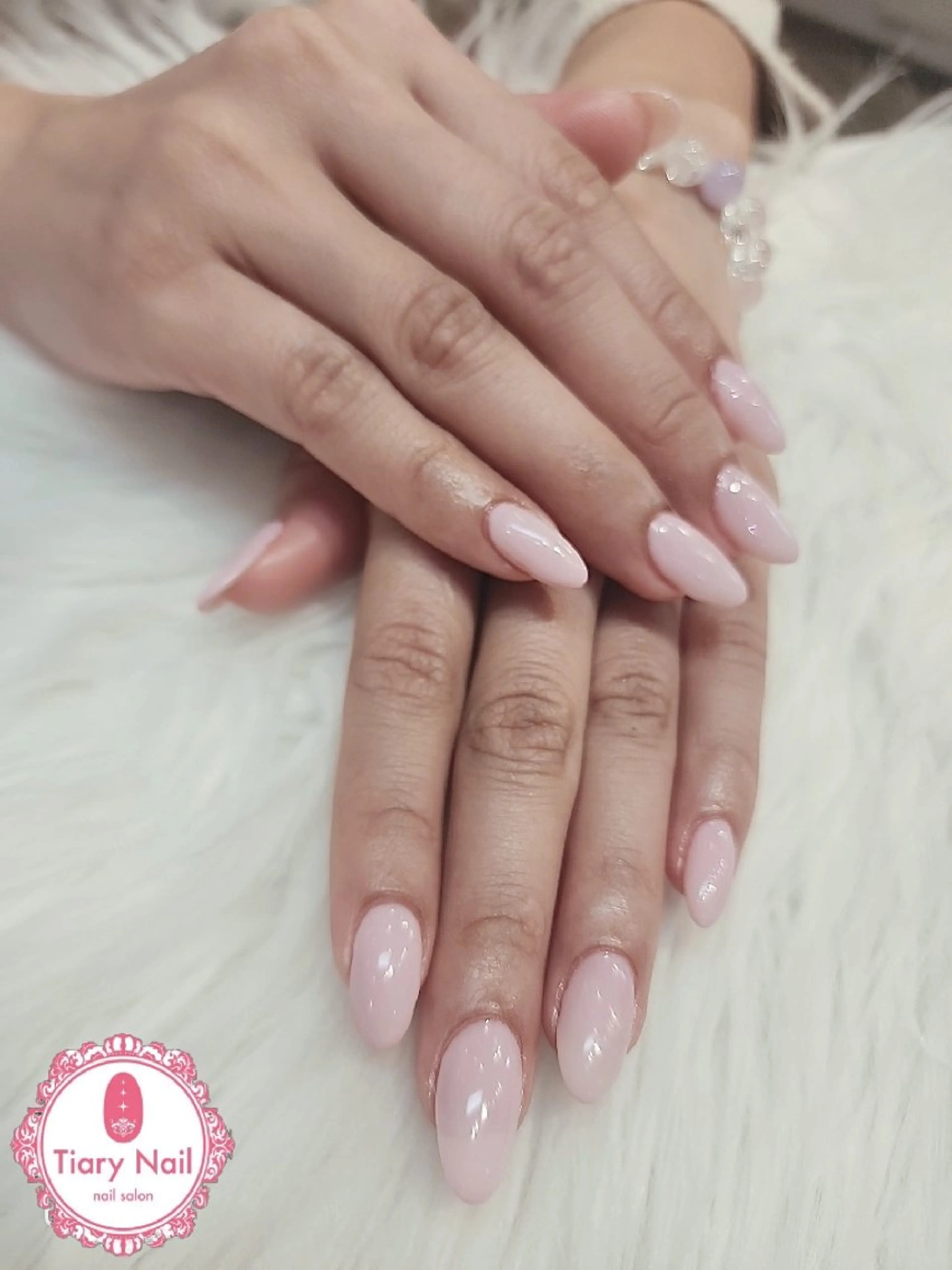 ネイル 💙🤍Tiary M🤍💙のネイルデザイン