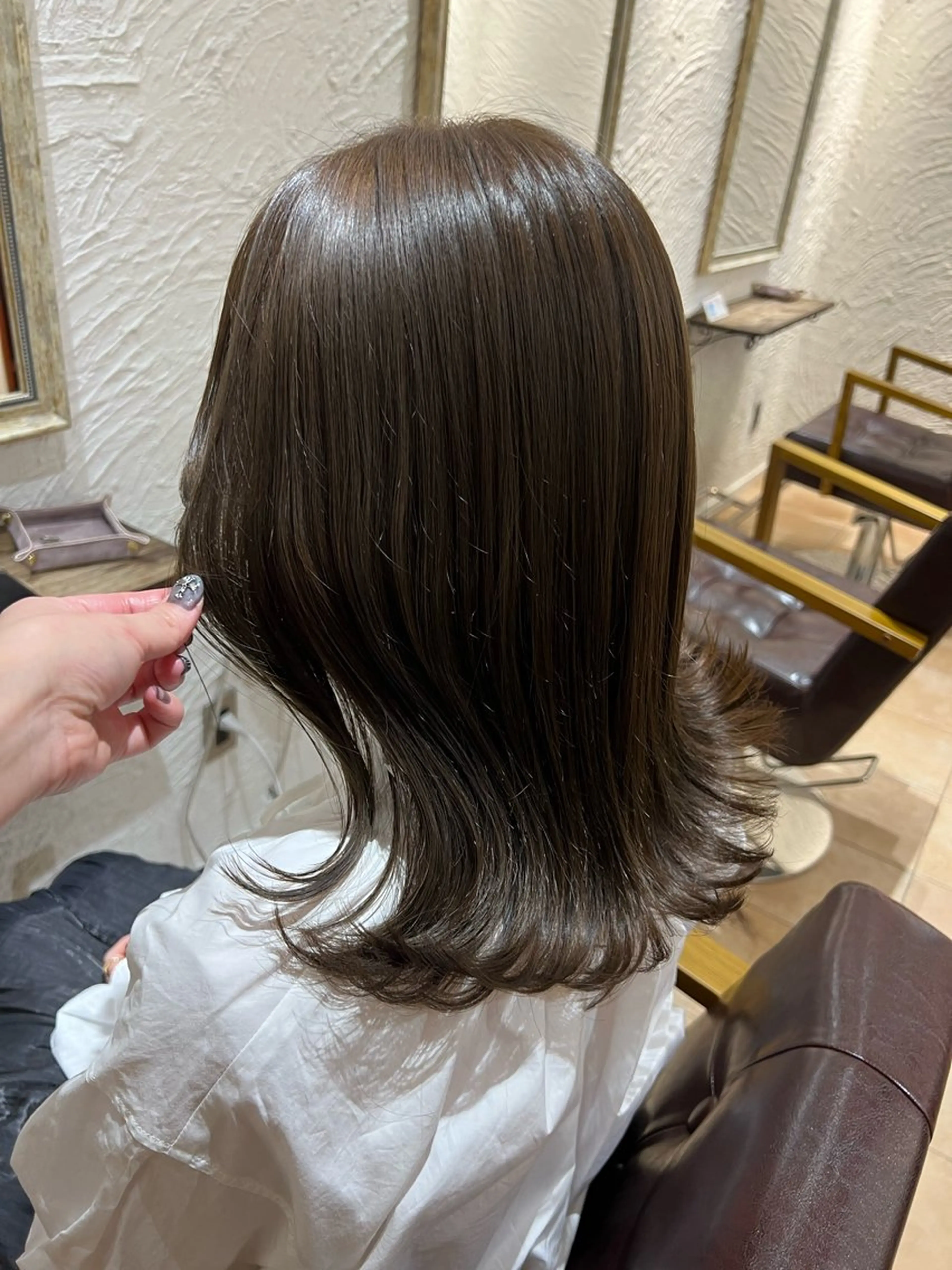 セミロング カラー 🥀韓国ヘア🥀 宮津真菜のヘアスタイル