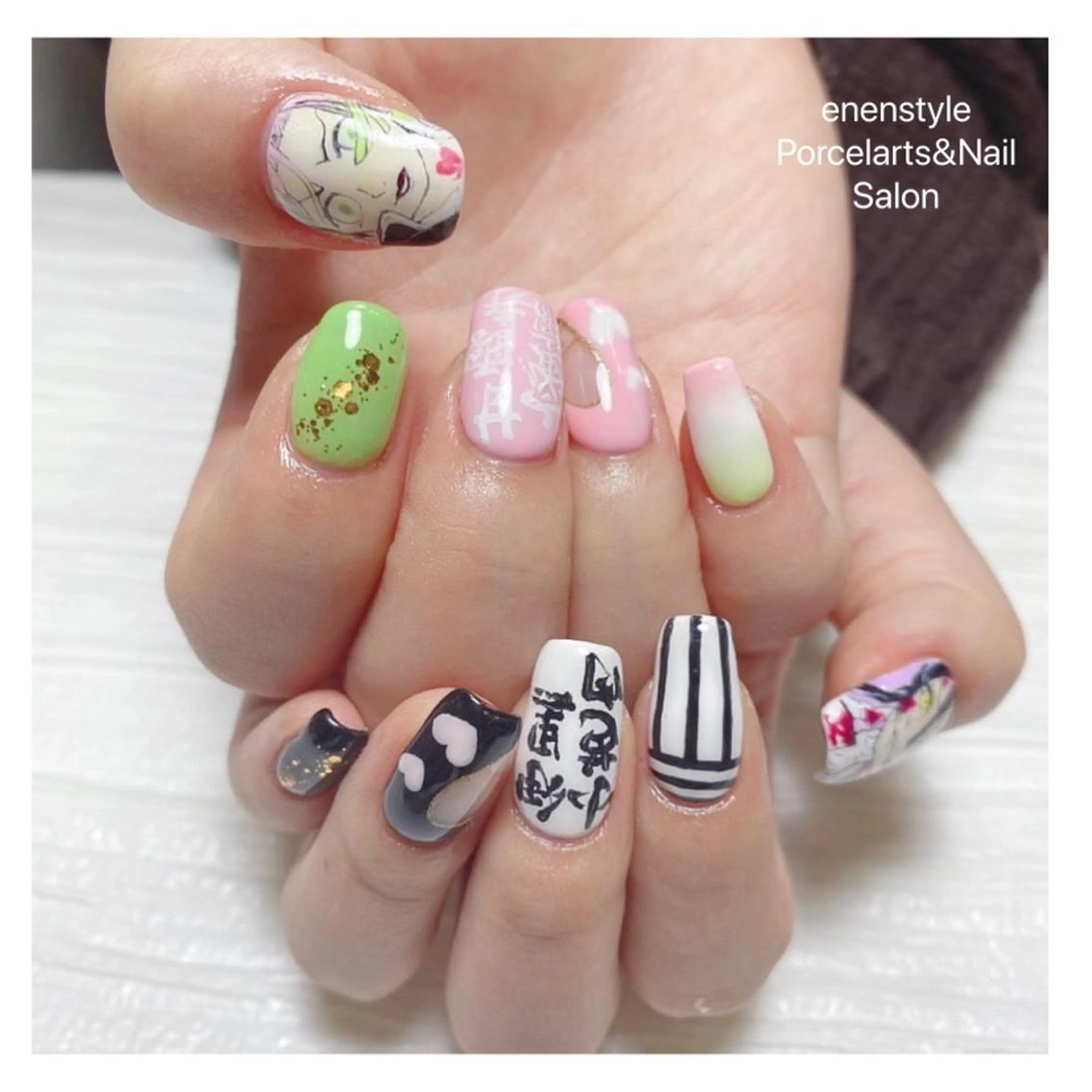 ミディアム ネイル 👑enen style👑のネイルデザイン