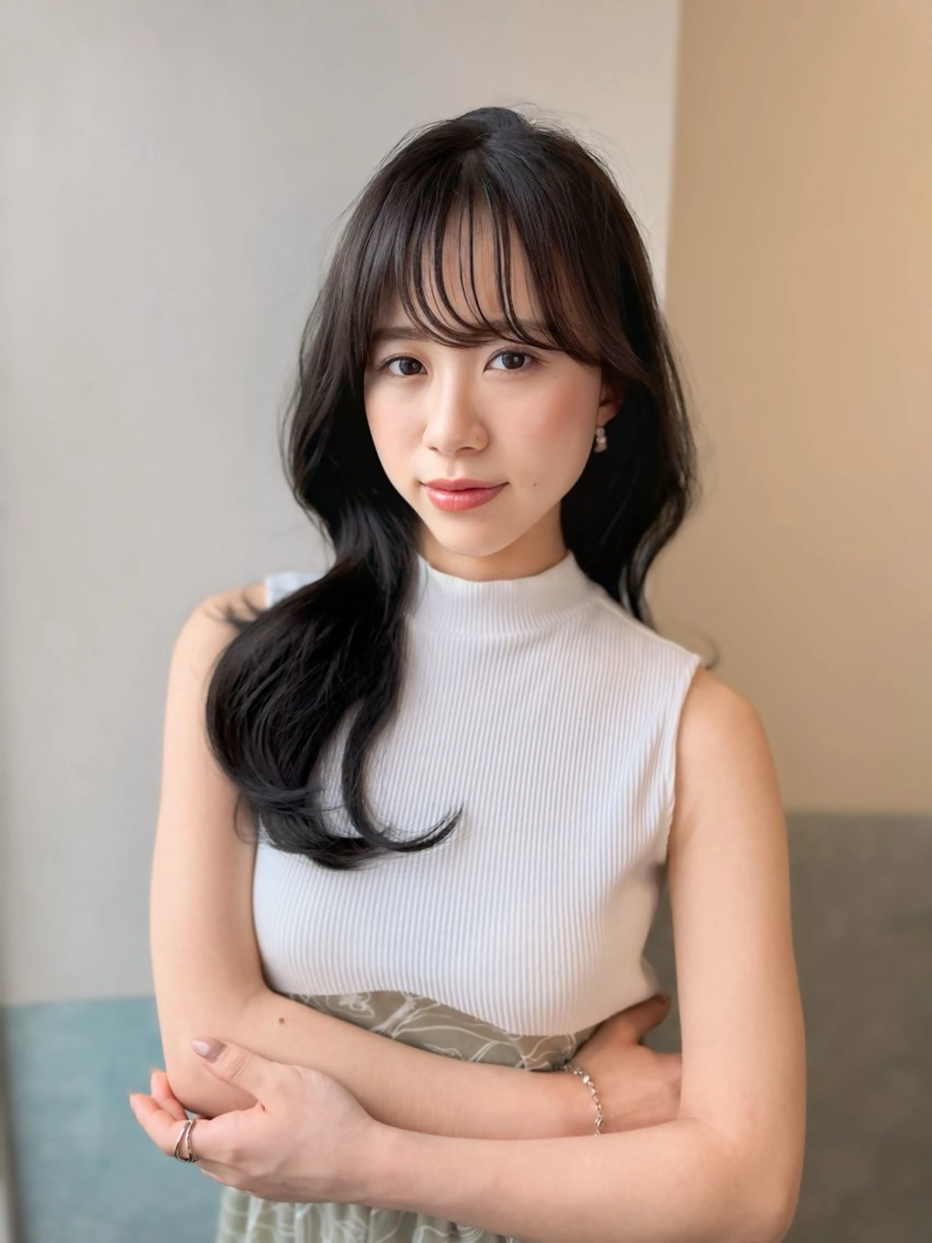 セミロング カット ヘアカラー トリートメント コテ巻き風パーマ /志村大成のヘアスタイル