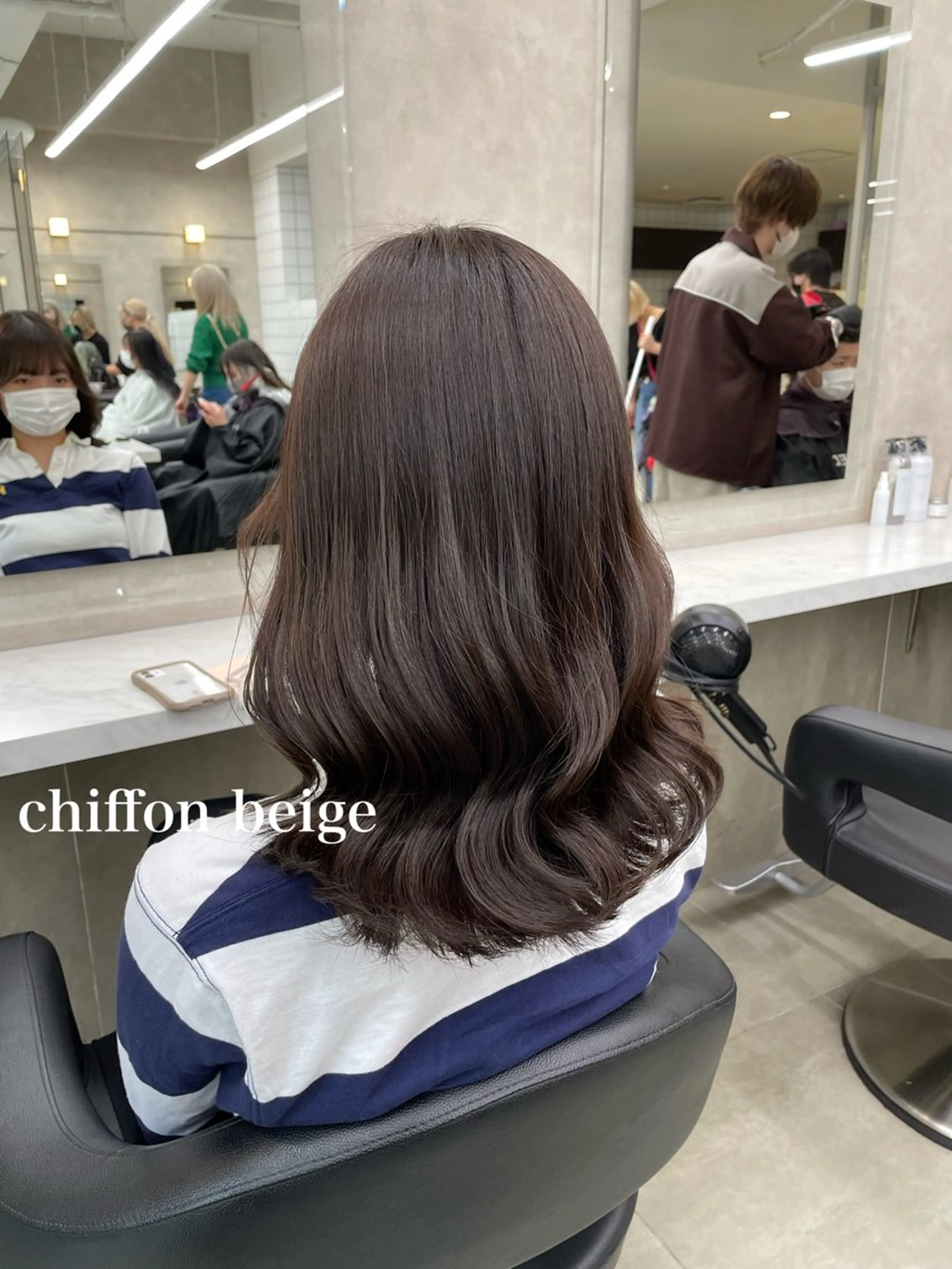 ロング カラー パーマ ヘアアレンジ メンズ キッズ カット ヘアカラー トリートメント 🦋韓国レイヤー｜ 透明感グレージュ🦋のヘアスタイル
