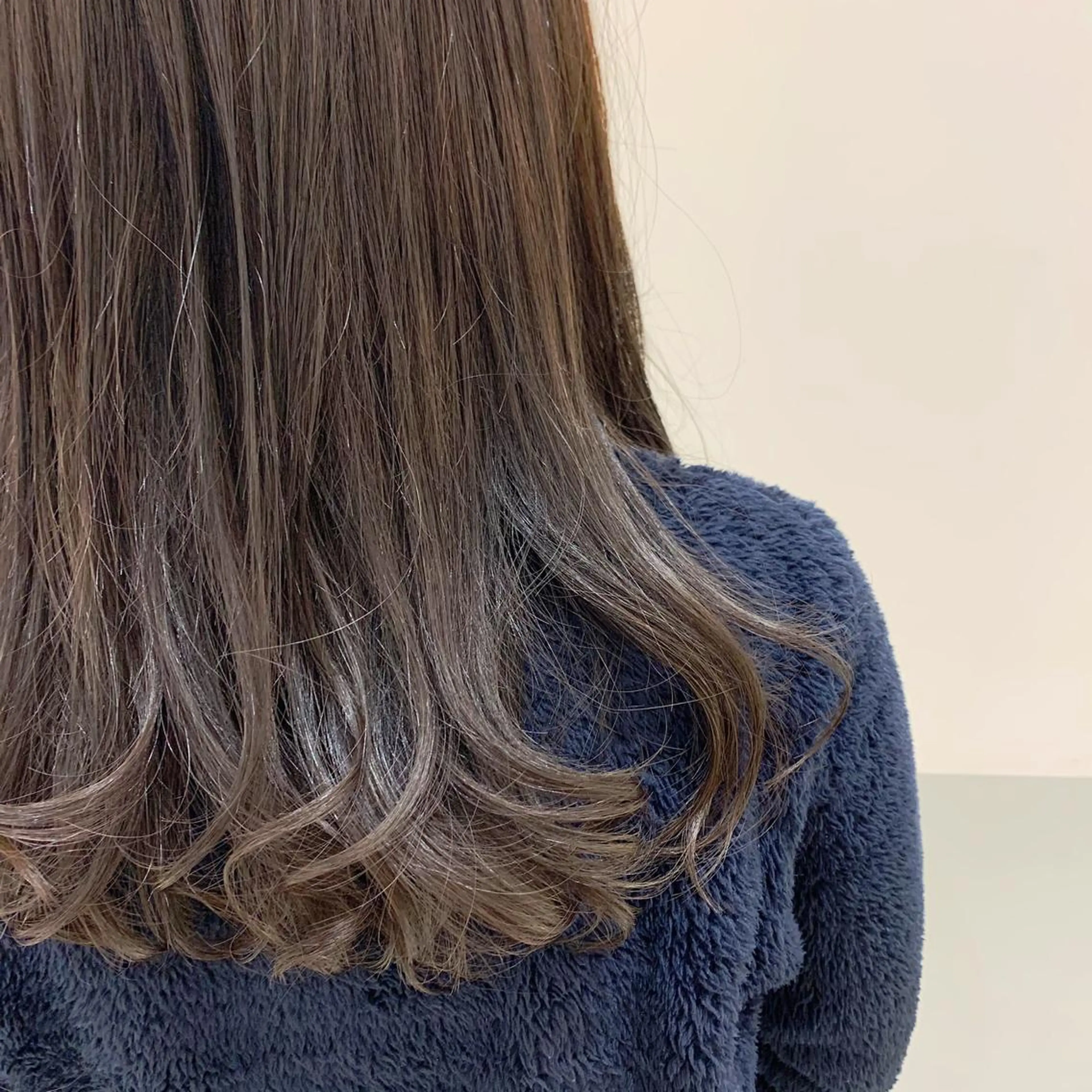 ロング カラー 佐藤 彩香のヘアスタイル