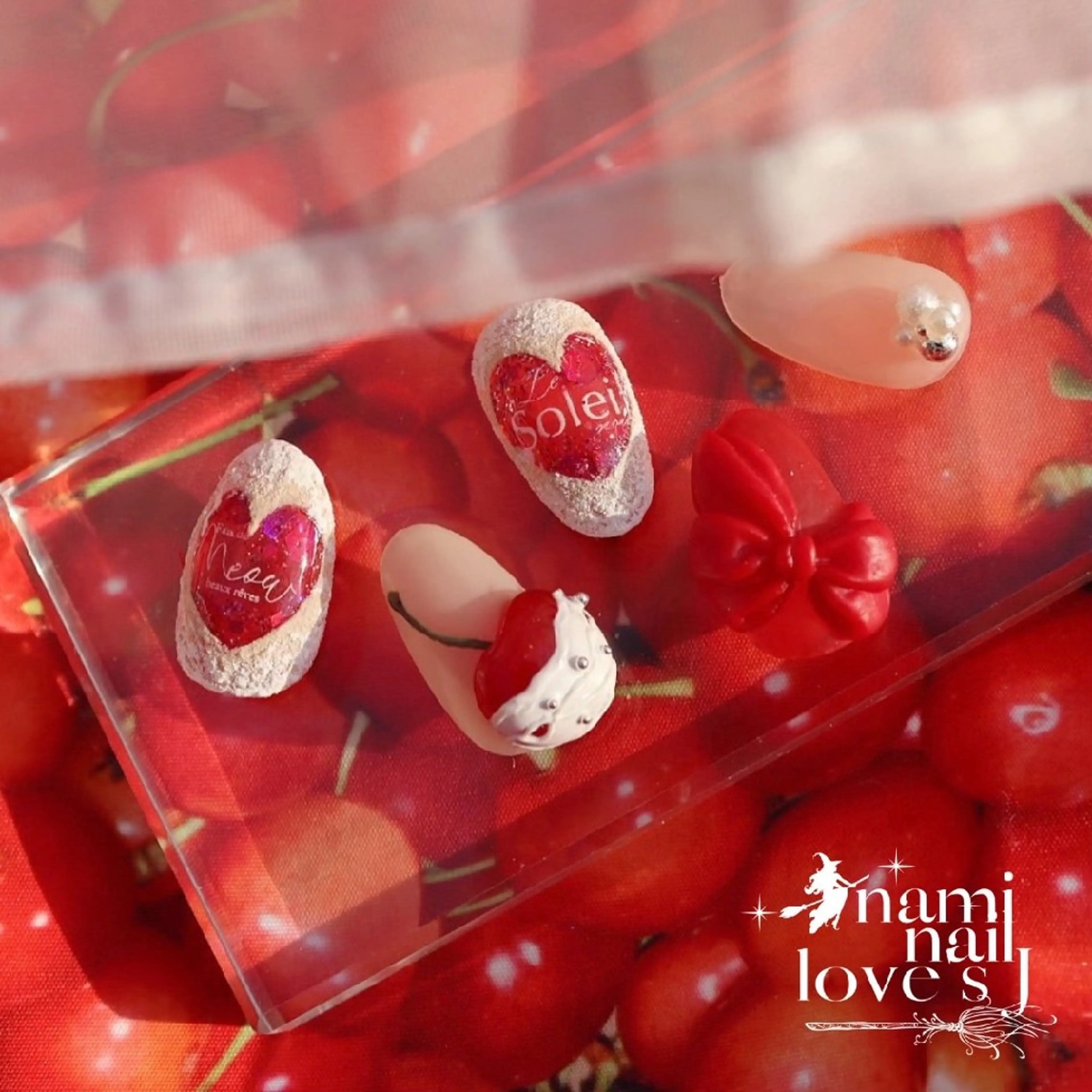 ネイル ぷっくりネイル リボン 内 奈美のネイルデザイン