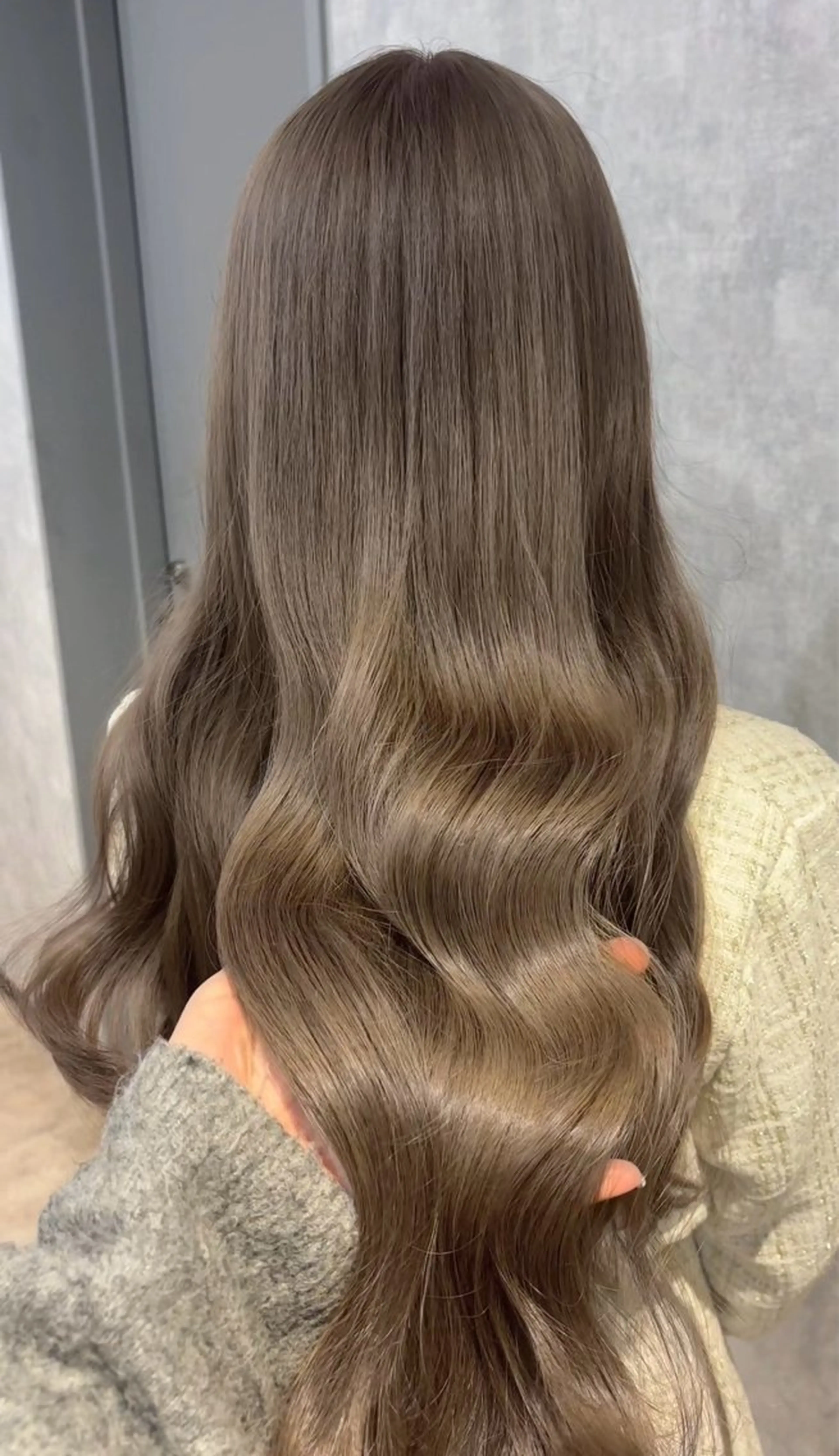 ロング カラー カット ヘアカラー トリートメント 🌐NATSUMI 🌐【寒色カラー】のヘアスタイル