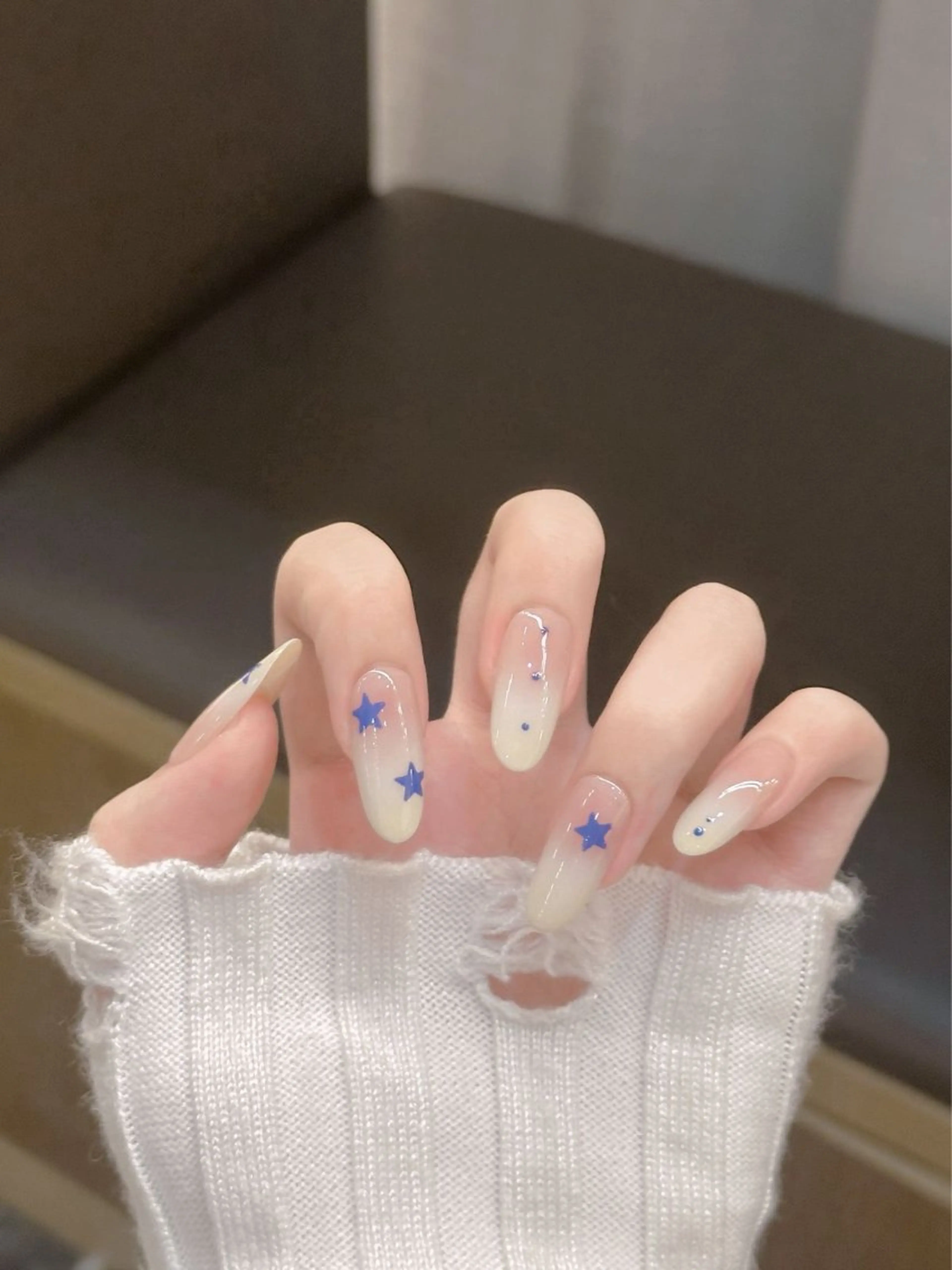 カラー グラデーションカラー ピンクカラー ハンドネイル AIN Nailのネイルデザイン