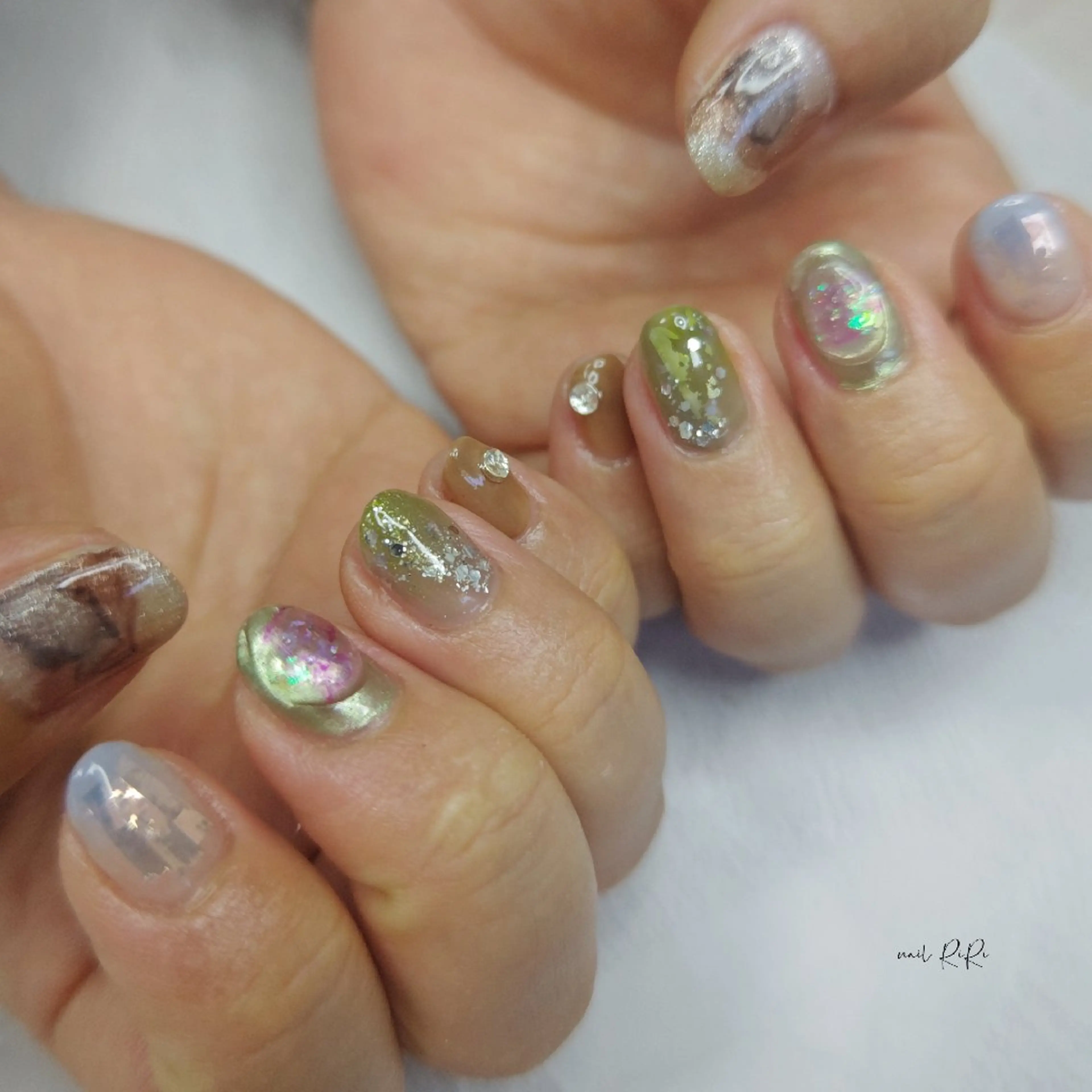 ネイル ハンドネイル フットネイル nail RiRi アトレナチュラのエステ・リラクイメージ