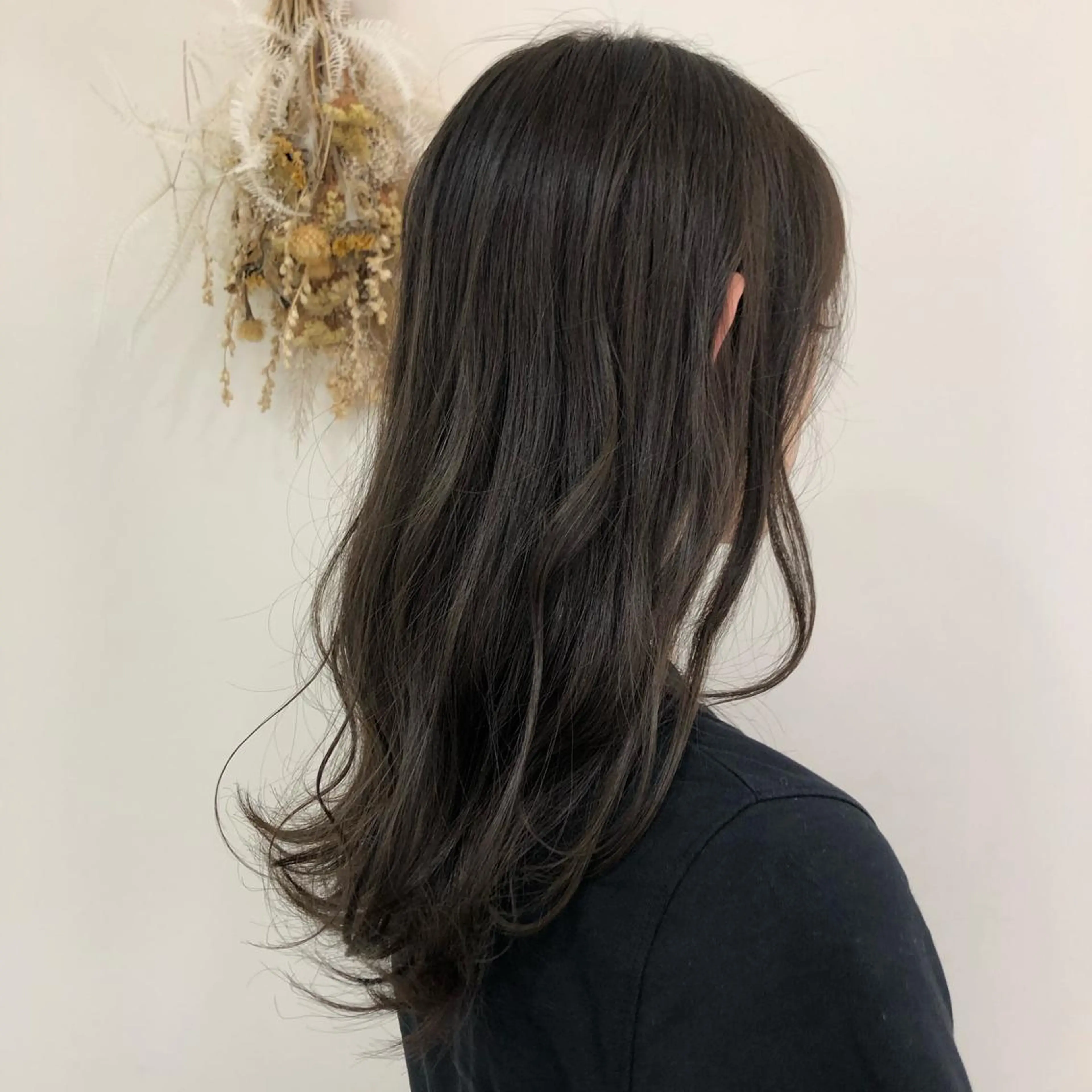 ロング カラー アッシュ ベージュカラー 【髪質改善】 梅田　聡のヘアスタイル