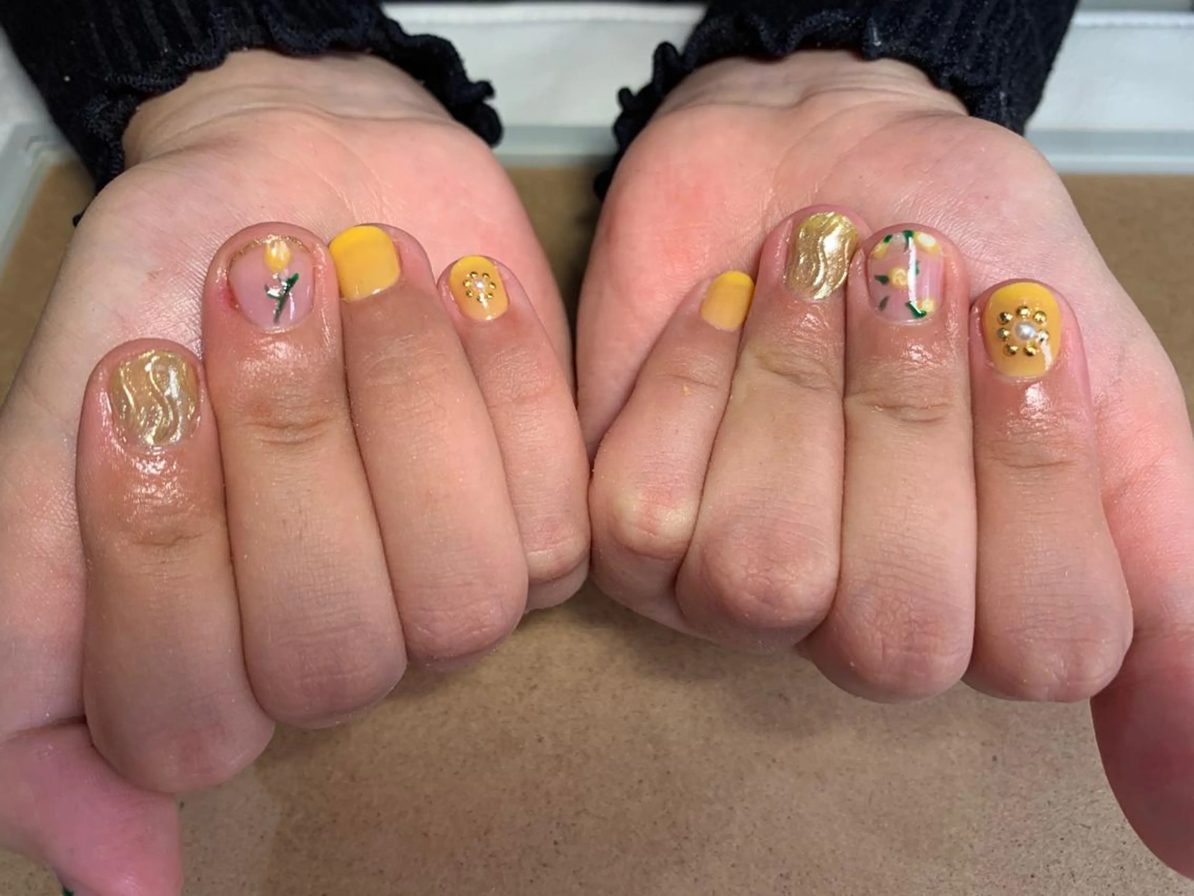 ネイル マルサンカクシカク所属・○△□ 守口市のネイルデザイン