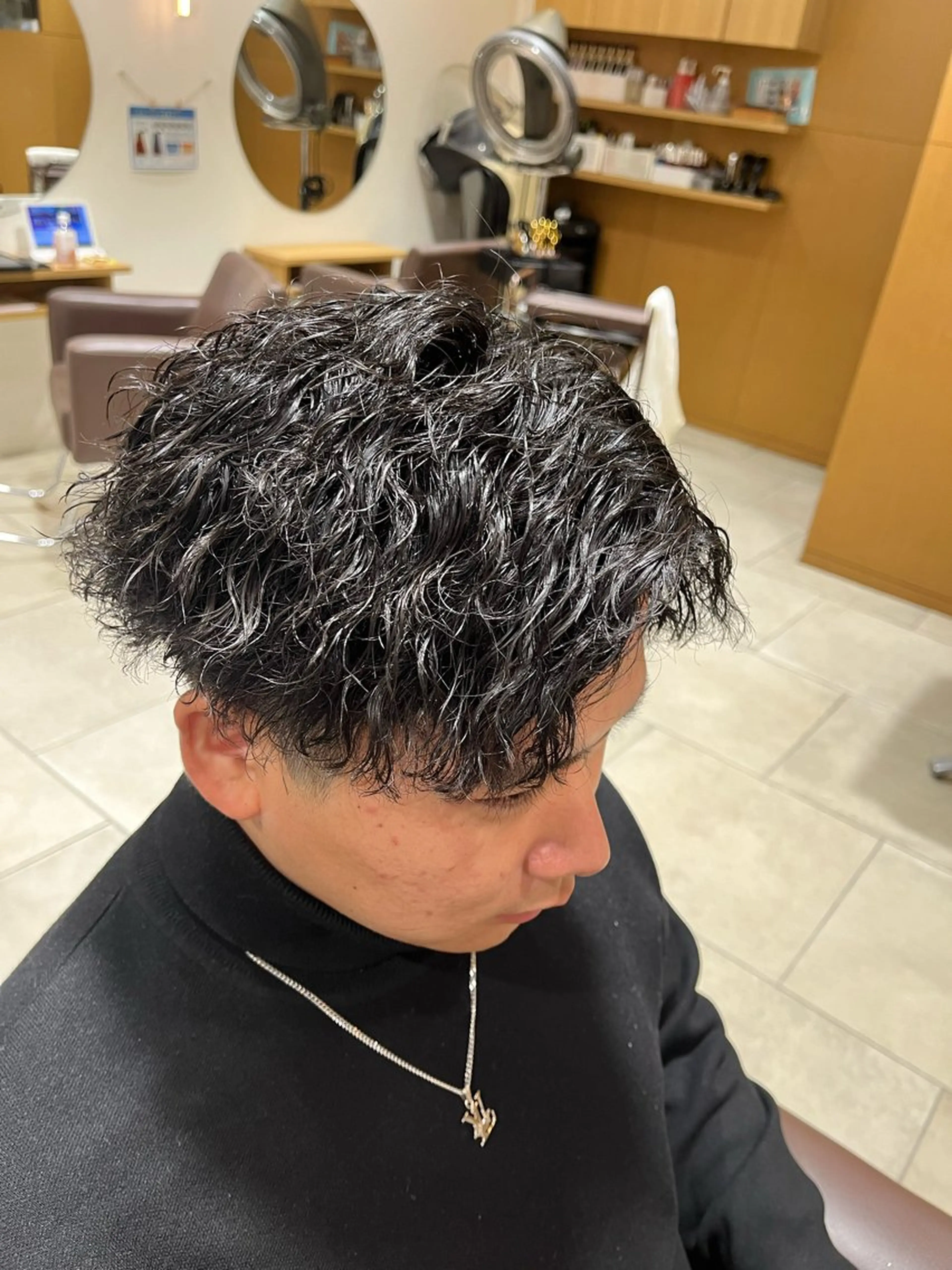 パーマ メンズ メンズパーマ ツイストスパイラルパーマ スパイラルパーマ 飛田 悠佑のヘアスタイル