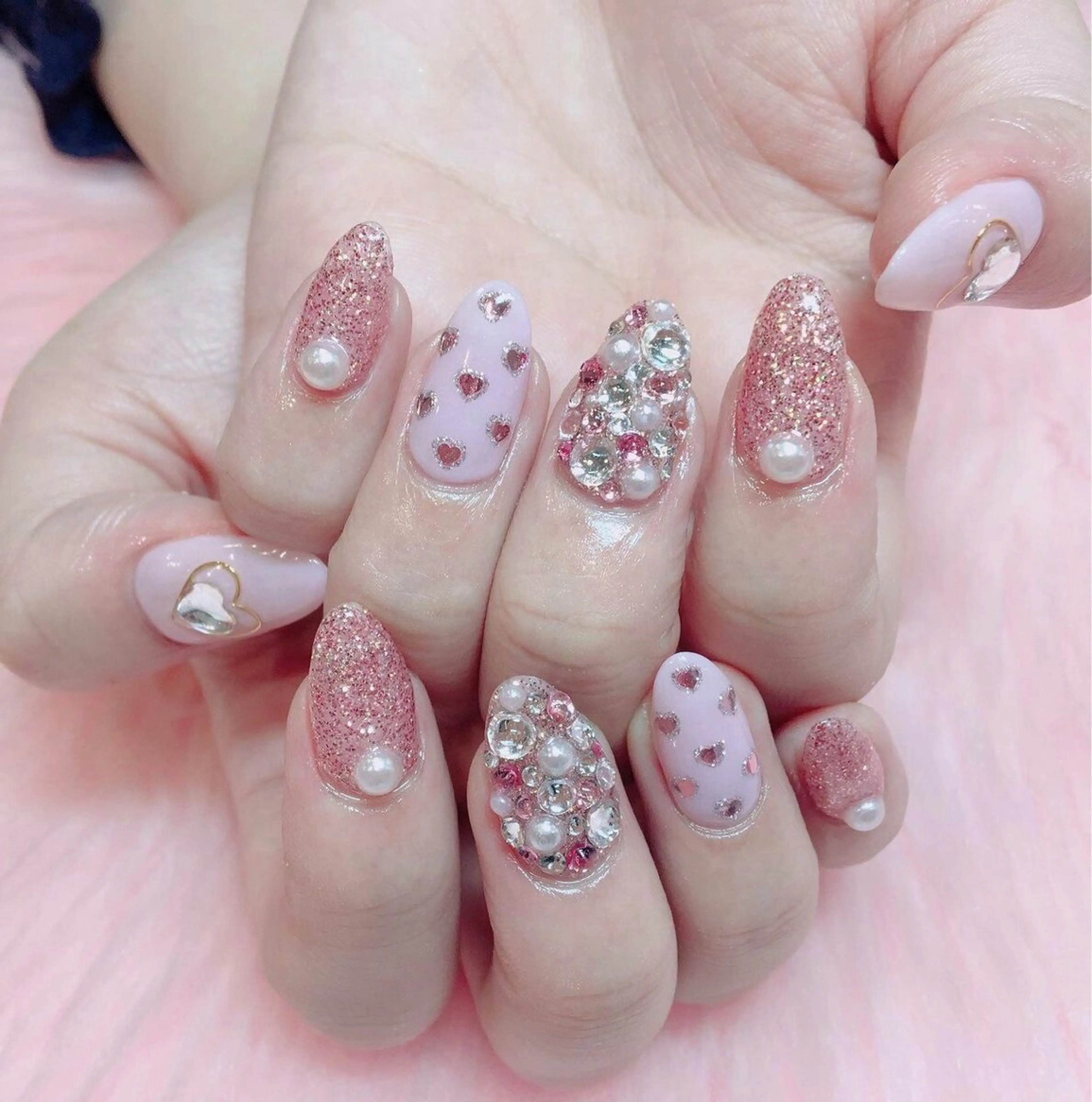 ネイル マグネットネイル ニュアンスネイル ピンク 冬ネイル Lee Nailsのネイルデザイン