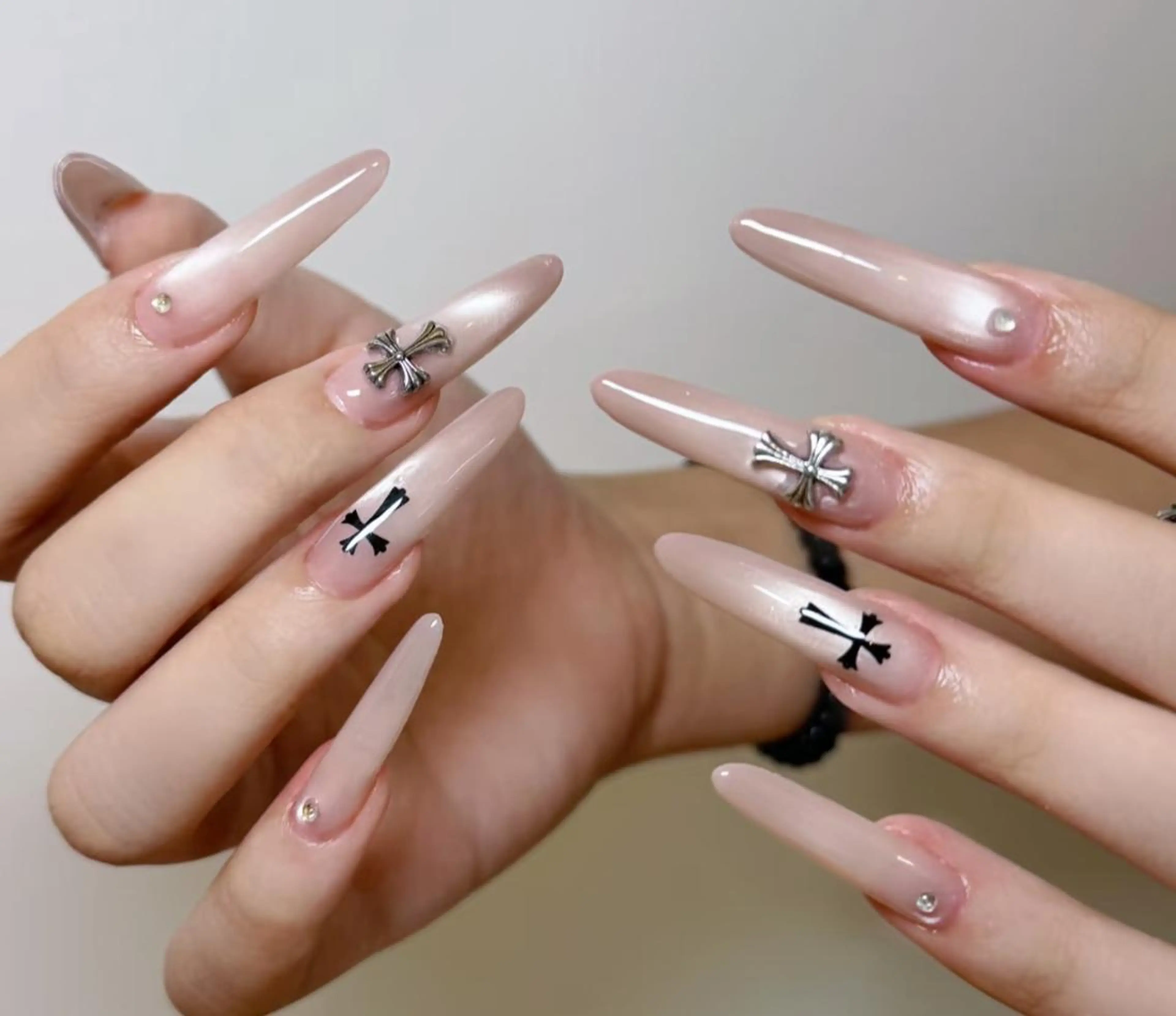 ネイル ハンドネイル Pure&Rich Nailのネイルデザイン