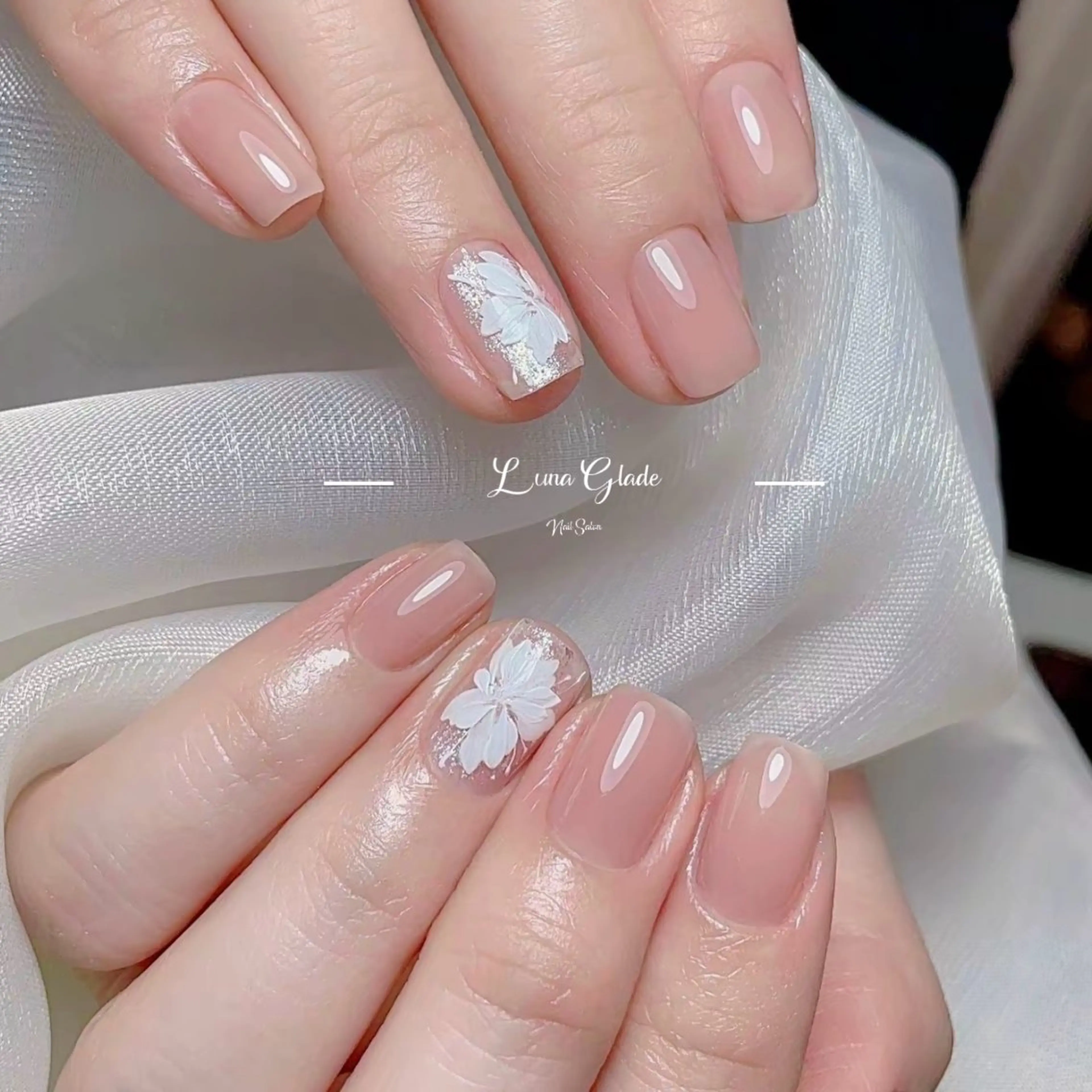 ネイル ハンドネイル Luna Gladeのネイルデザイン