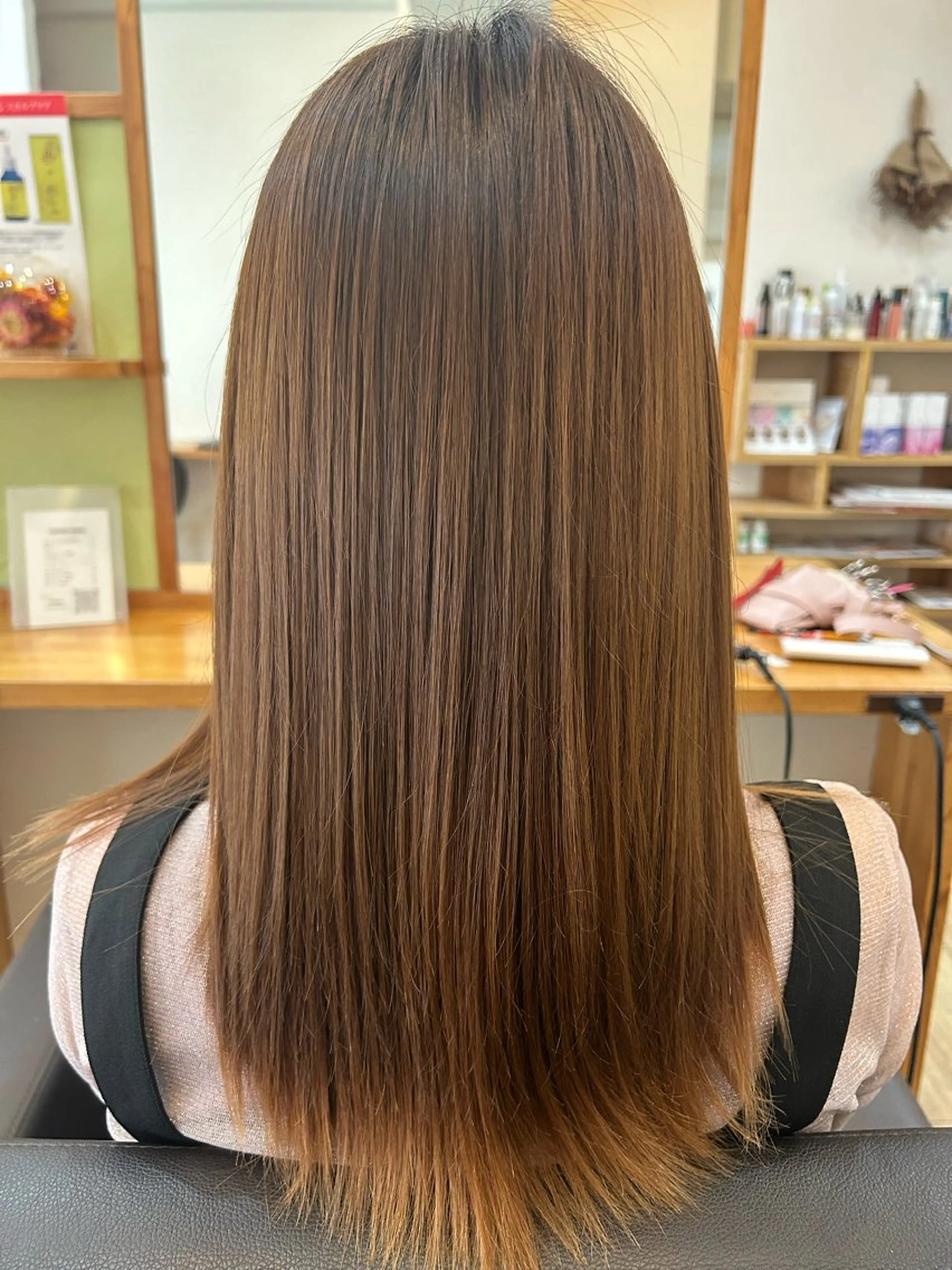 セミロング 髪質改善 トリートメント 東 麻祐子のヘアスタイル