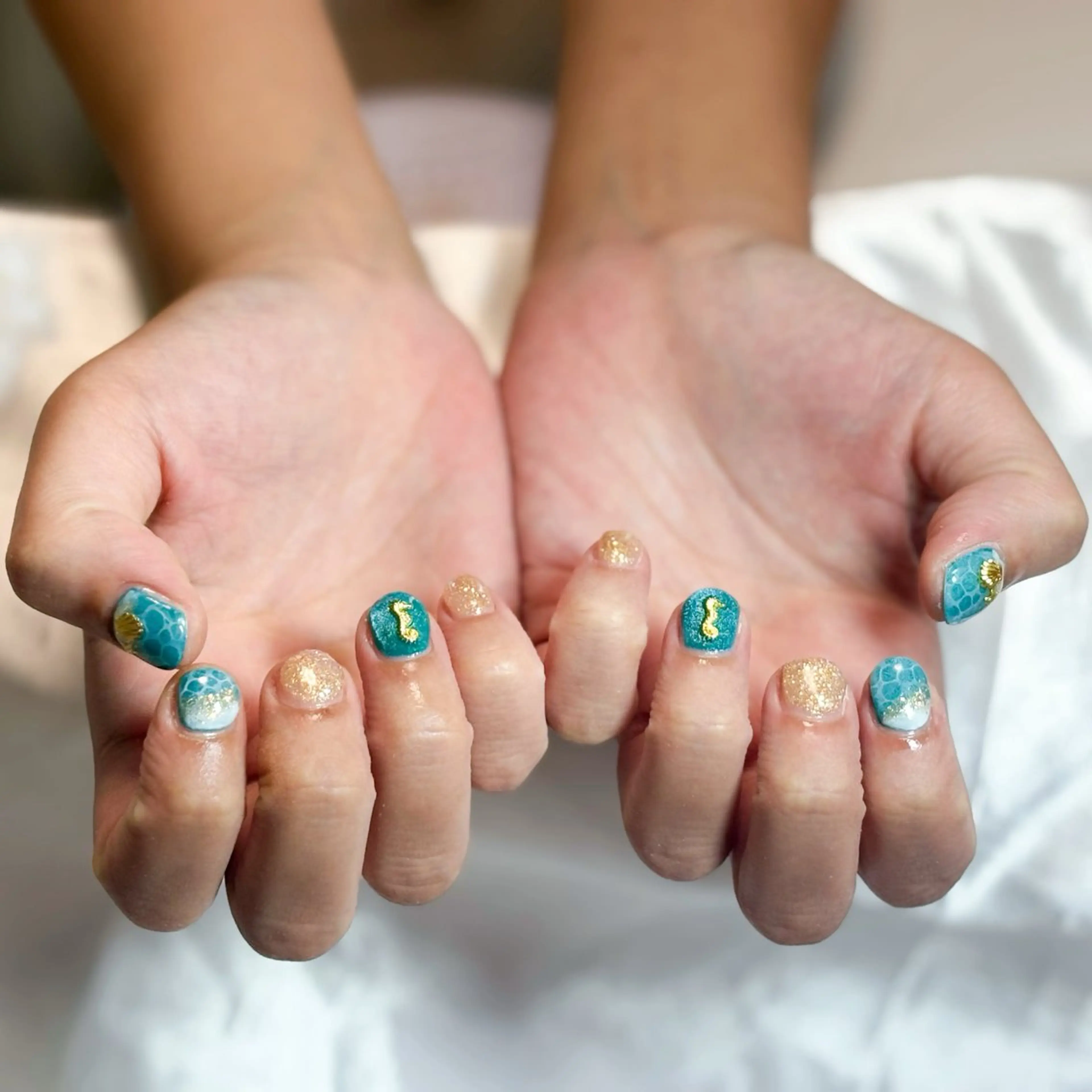 ネイル キラキラネイル ハンドネイル cure upのネイルデザイン