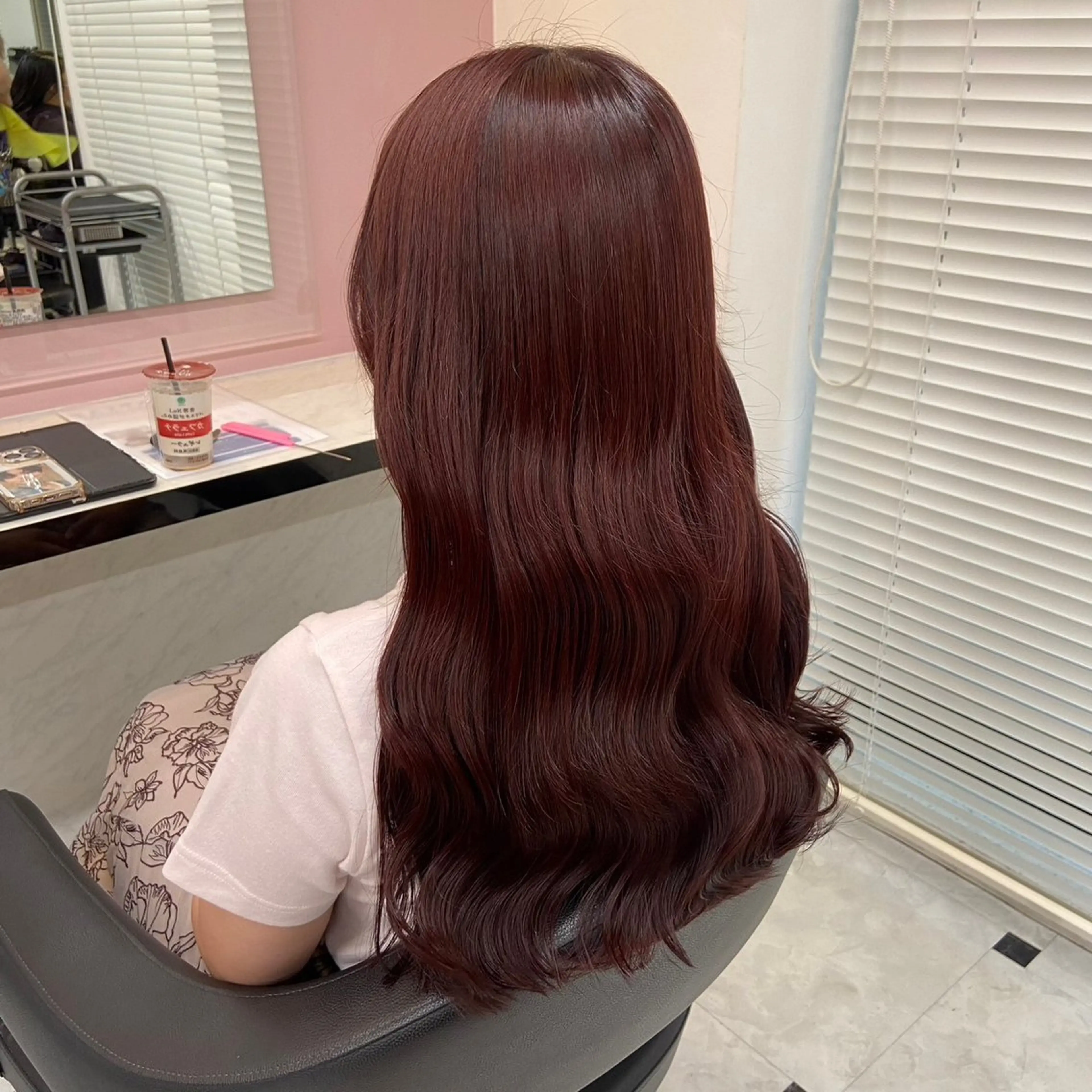 ロング カラー ヘアアレンジ 韓国レイヤー＆ピンク 艶髪🩶maikoのヘアスタイル