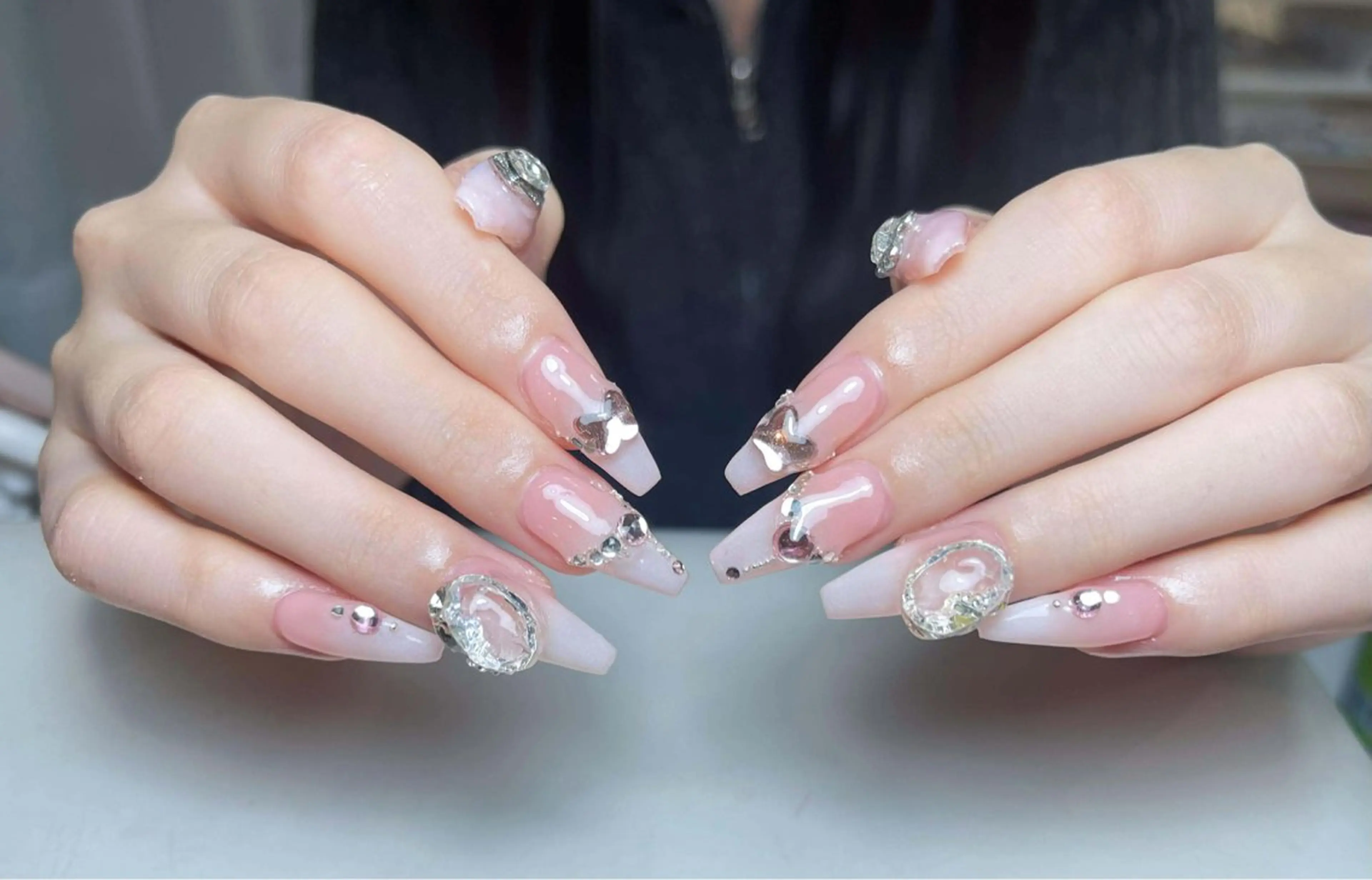 ネイル アートネイル 成人式 ジェルネイル ニュアンスネイル 夏ネイル ハンドネイル NIE MoMoのネイルデザイン