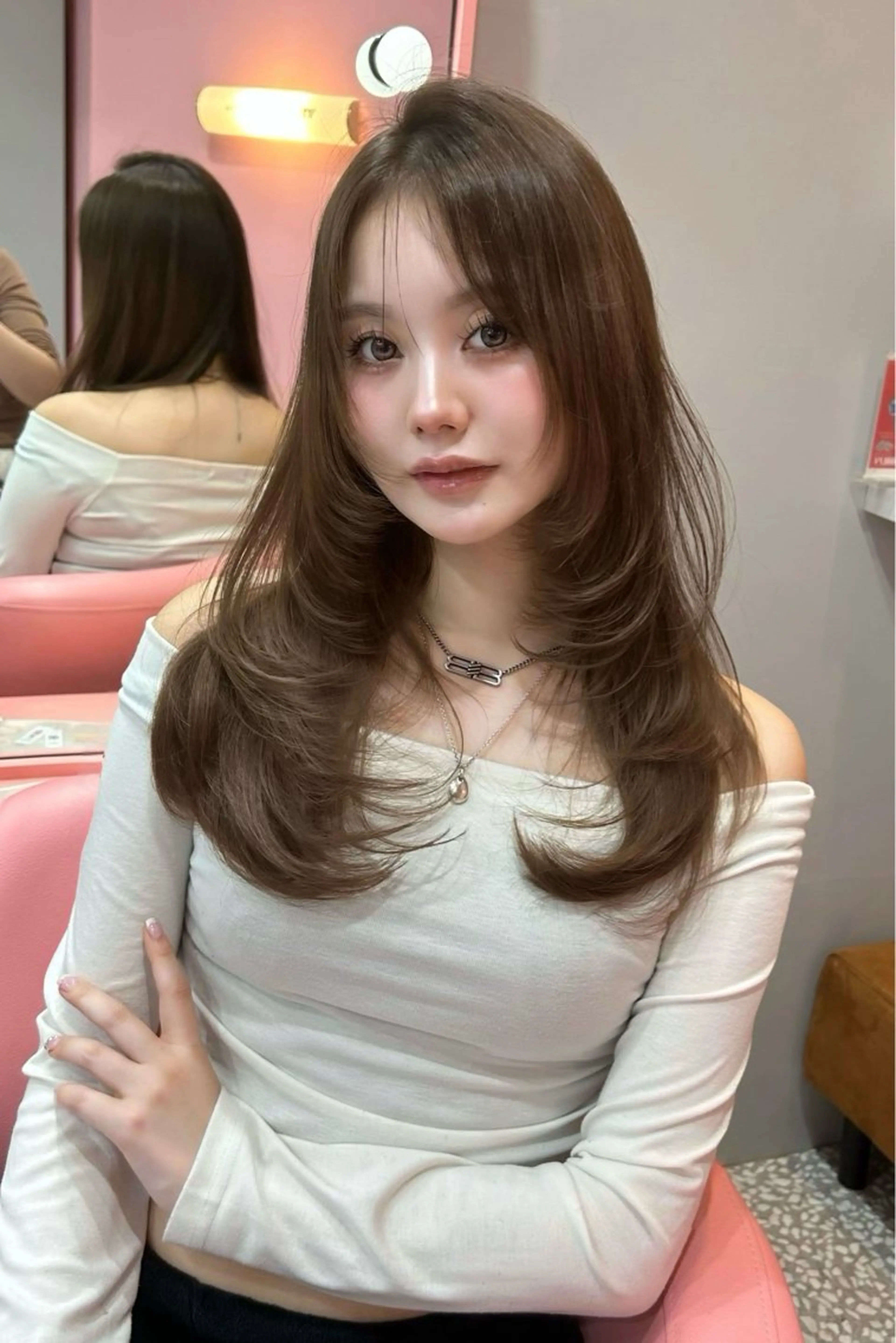 ロング カラー ベージュカラー ブリーチ ダブルカラー ブリーチなしカラー 小顔カット カット ヘアカラー トリートメント 原宿／ワンホンヘア SAAYA🖤のヘアスタイル