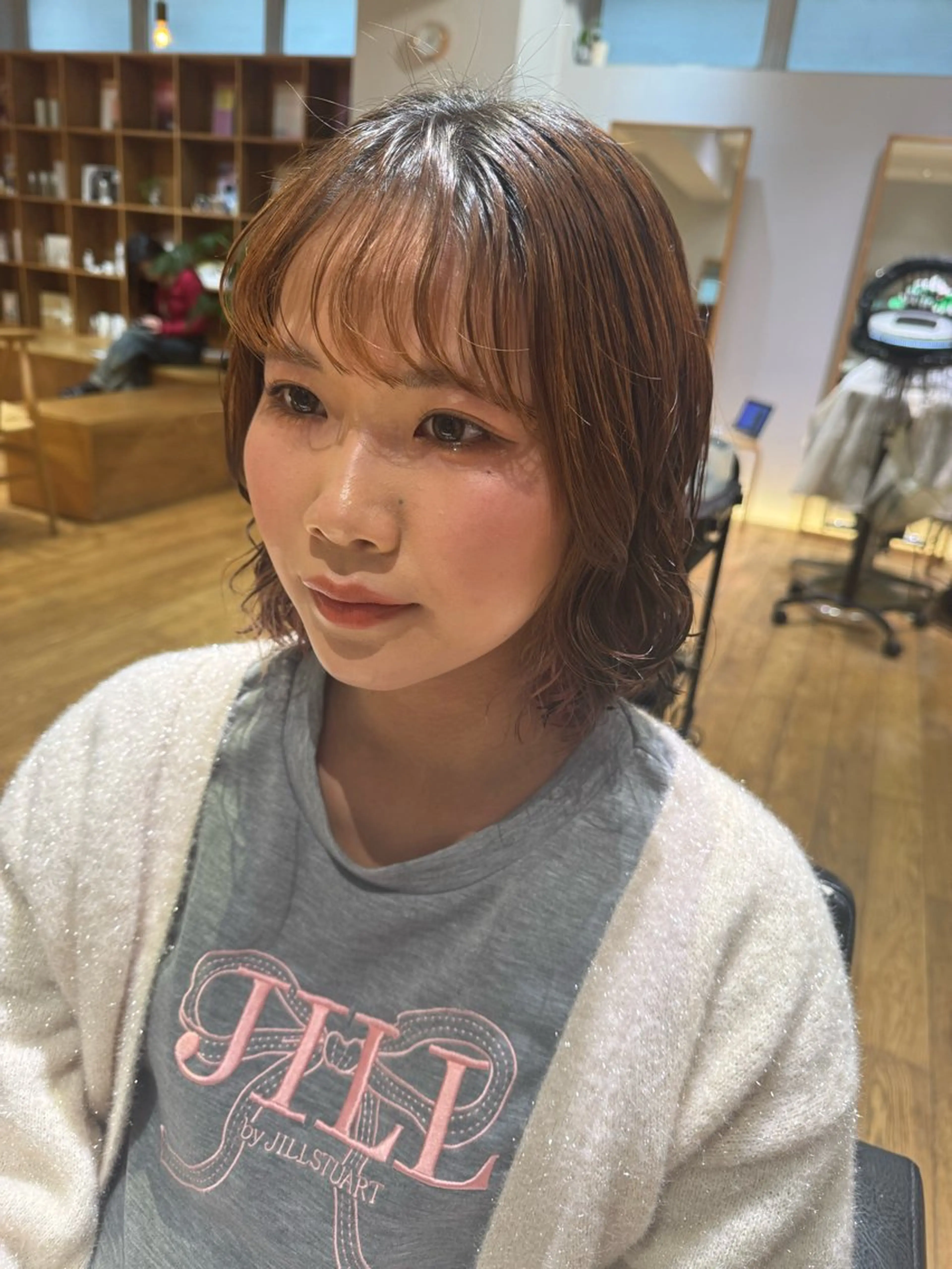 ショート カット パーマ トリートメント 大人可愛い♡コテ巻き パーマ🌼杉田 萌恵のヘアスタイル