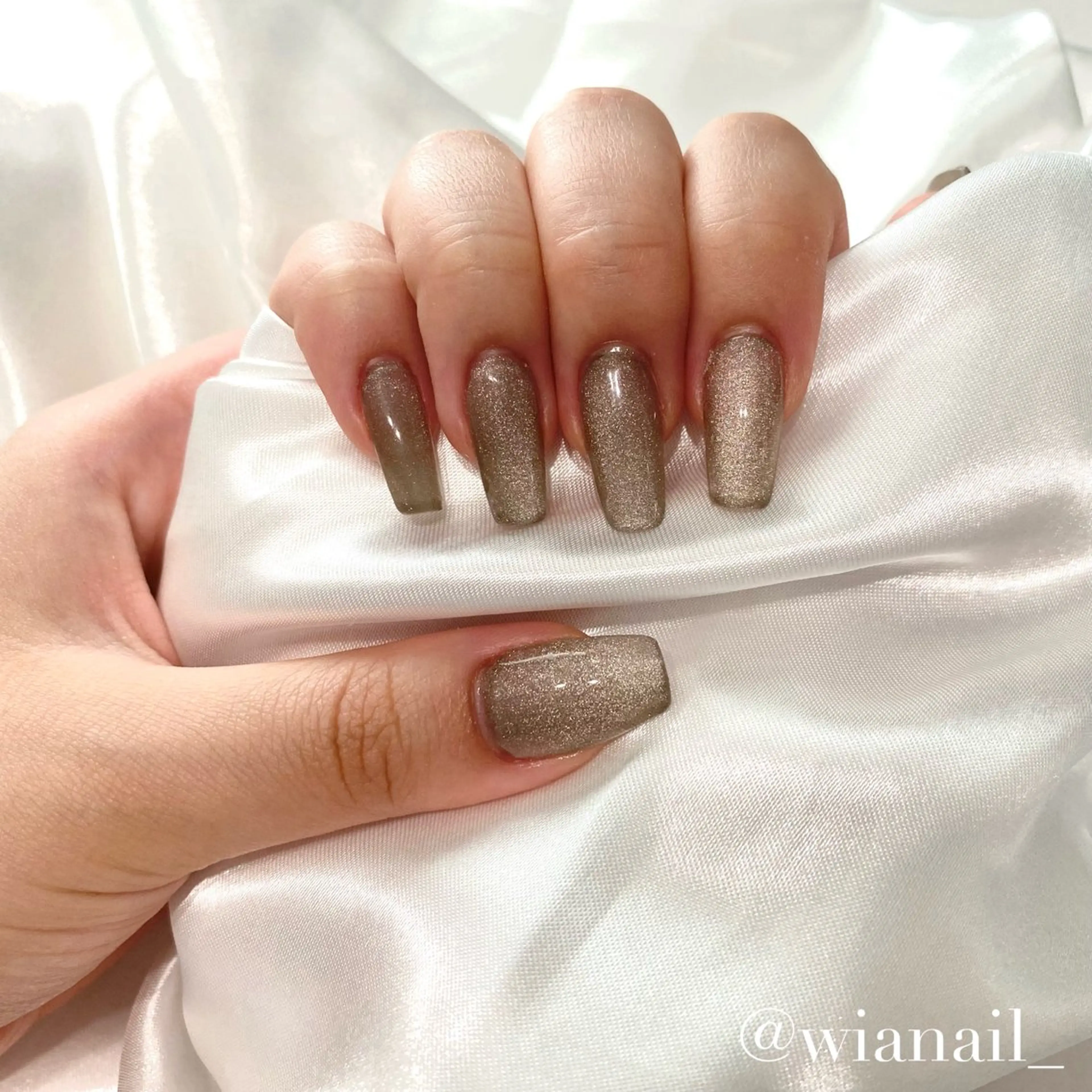 ハンドネイル/マグネット・フラッシュ・ミラーワンカラー(オフなし)の写真