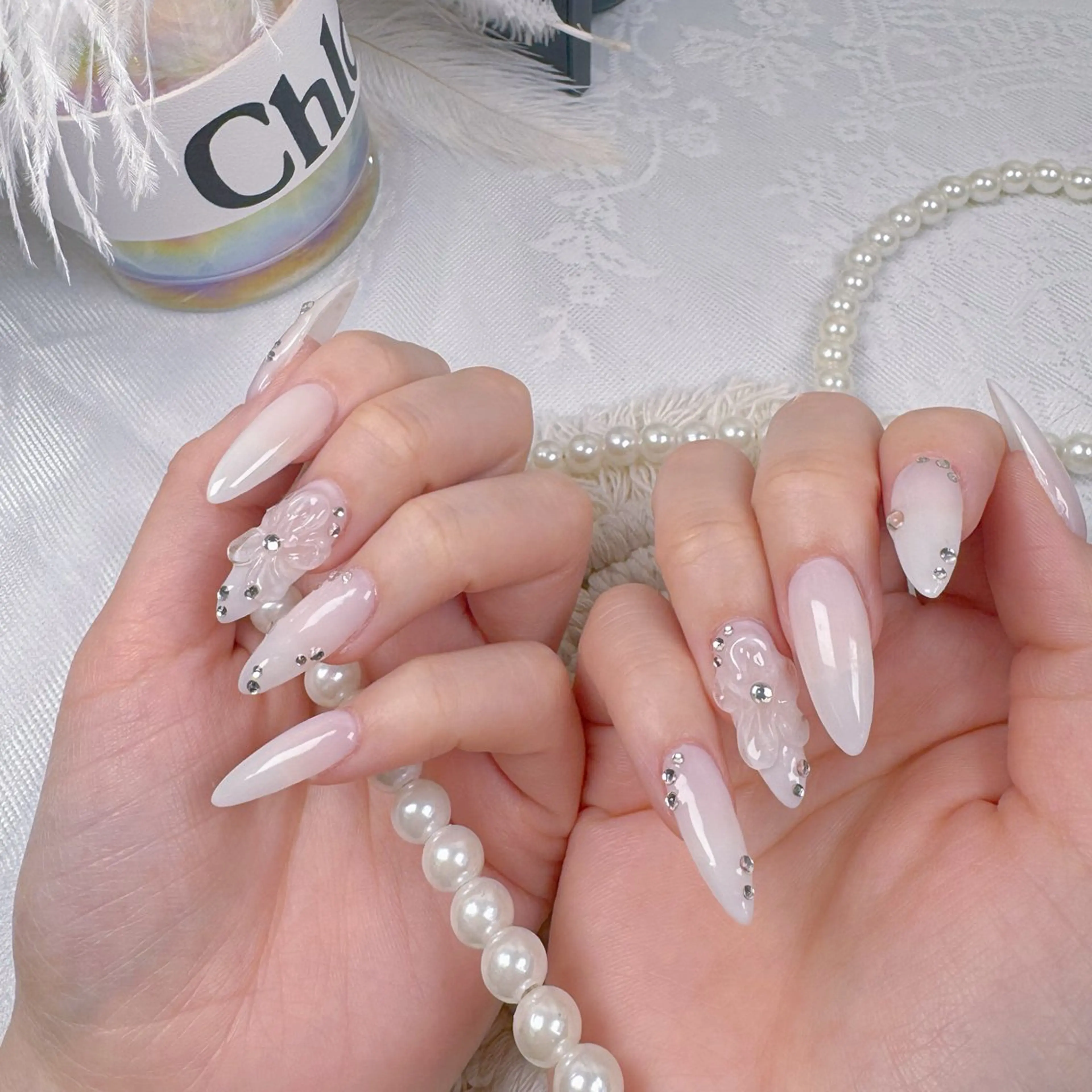 ネイル フレンチネイル ハート 韓国ネイル バレンタイン ワンホンネイル ハンドネイル Melody Nail所属・Melody  3D/スカルプ専門店のネイルデザイン