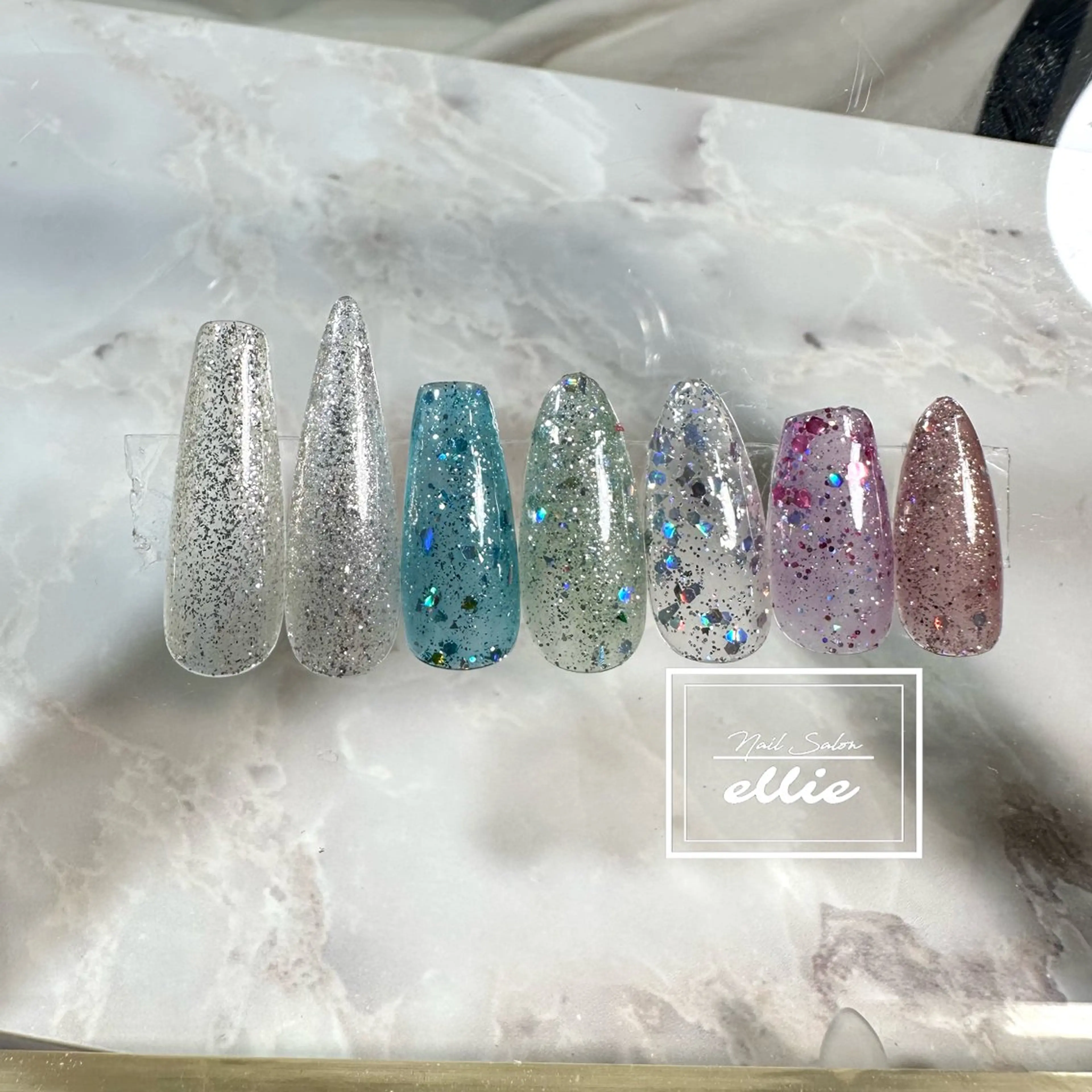 ネイル ラメ(グリッター) ワンカラーネイル ネイルチップ Nail Salon ellie 🐣のネイルデザイン