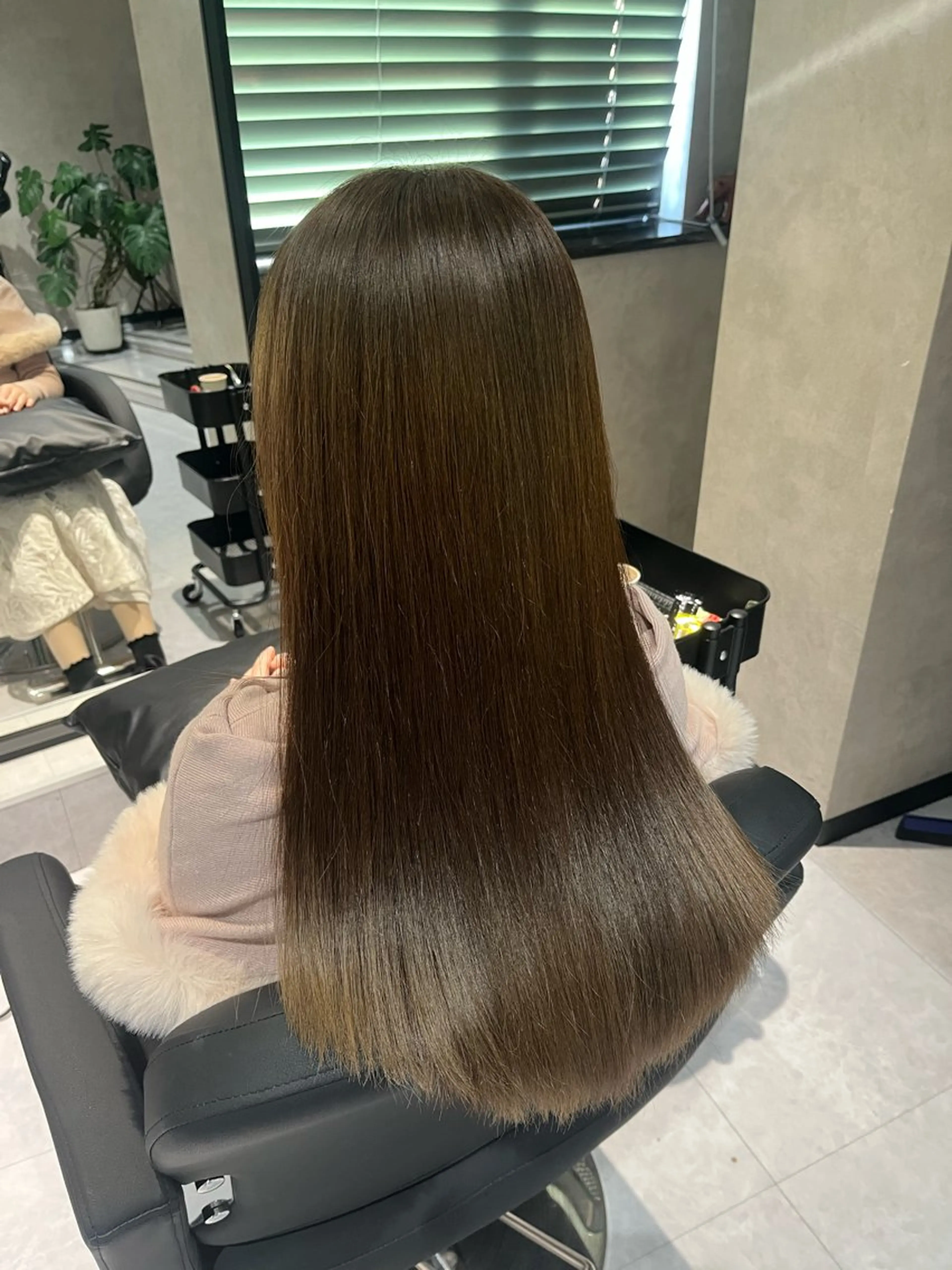 ロング カラー 透明感カラー 髪質改善 縮毛矯正 ヘアカラー 《.Xian》ナツミ /ボブ/顔周りカットのヘアスタイル