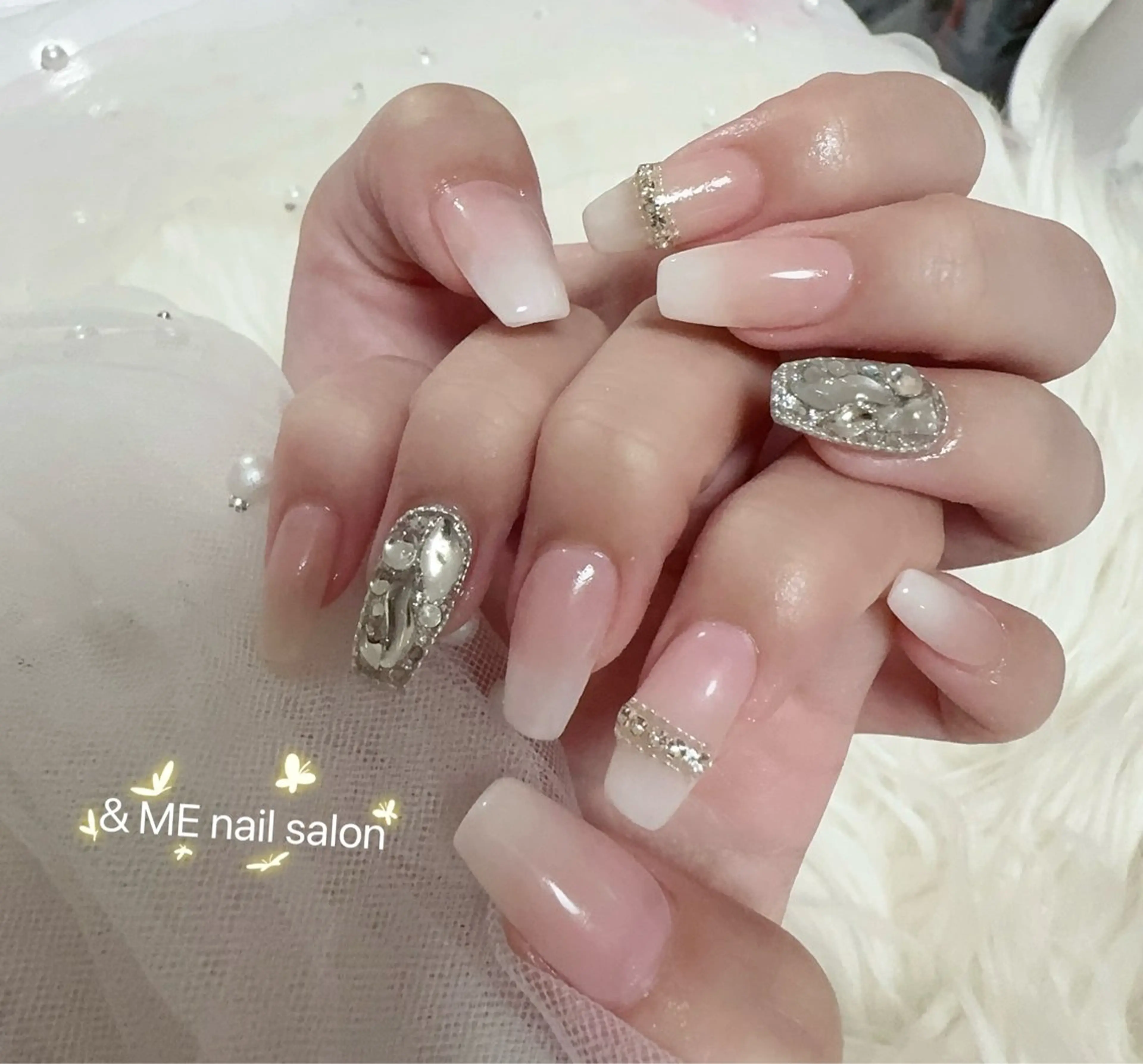 ネイル &ME ネイルサロンのネイルデザイン