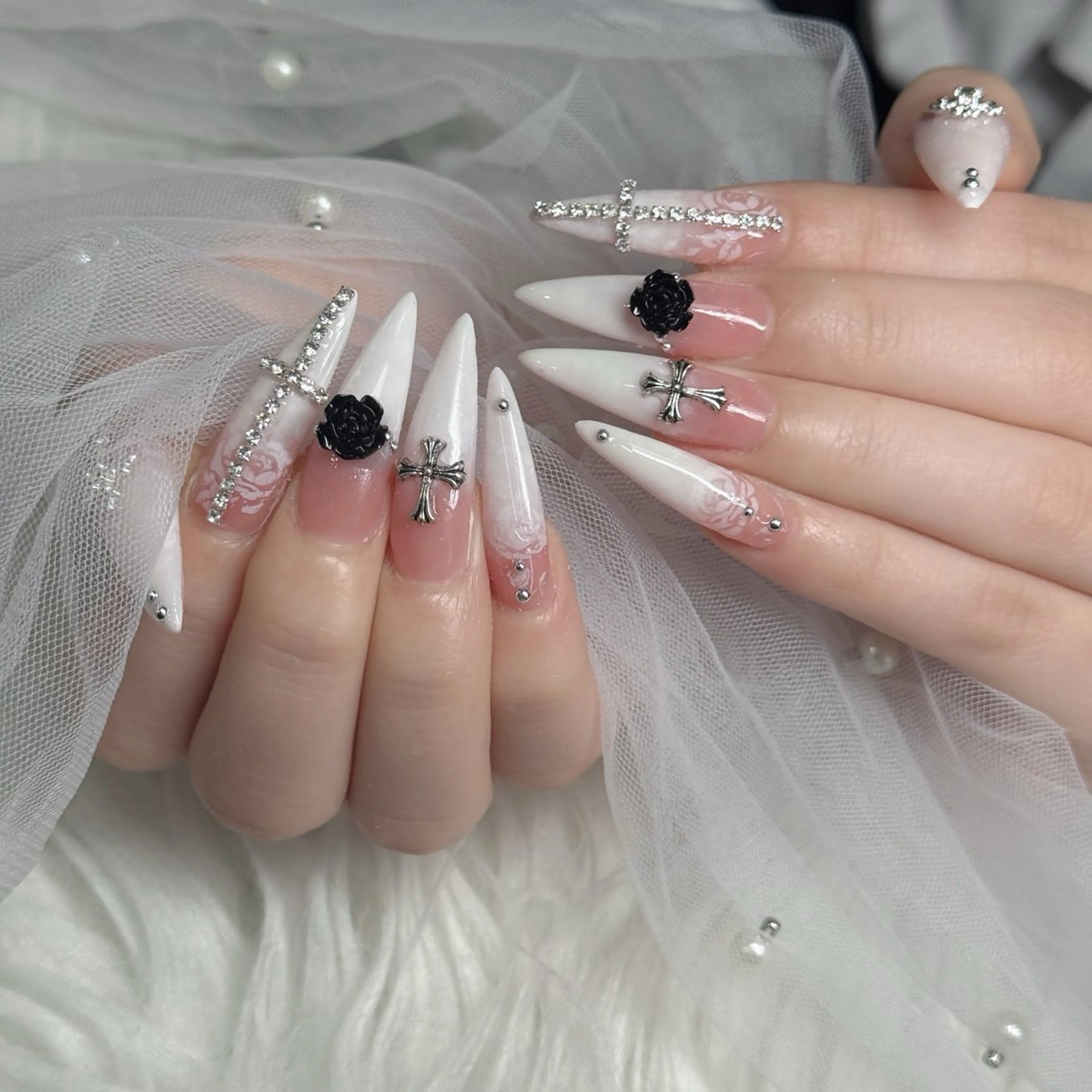 ネイル フットネイル フレンチネイル グラデーション 韓国ネイル ロングネイル ハンドネイル Hani Nail Salonのネイルデザイン