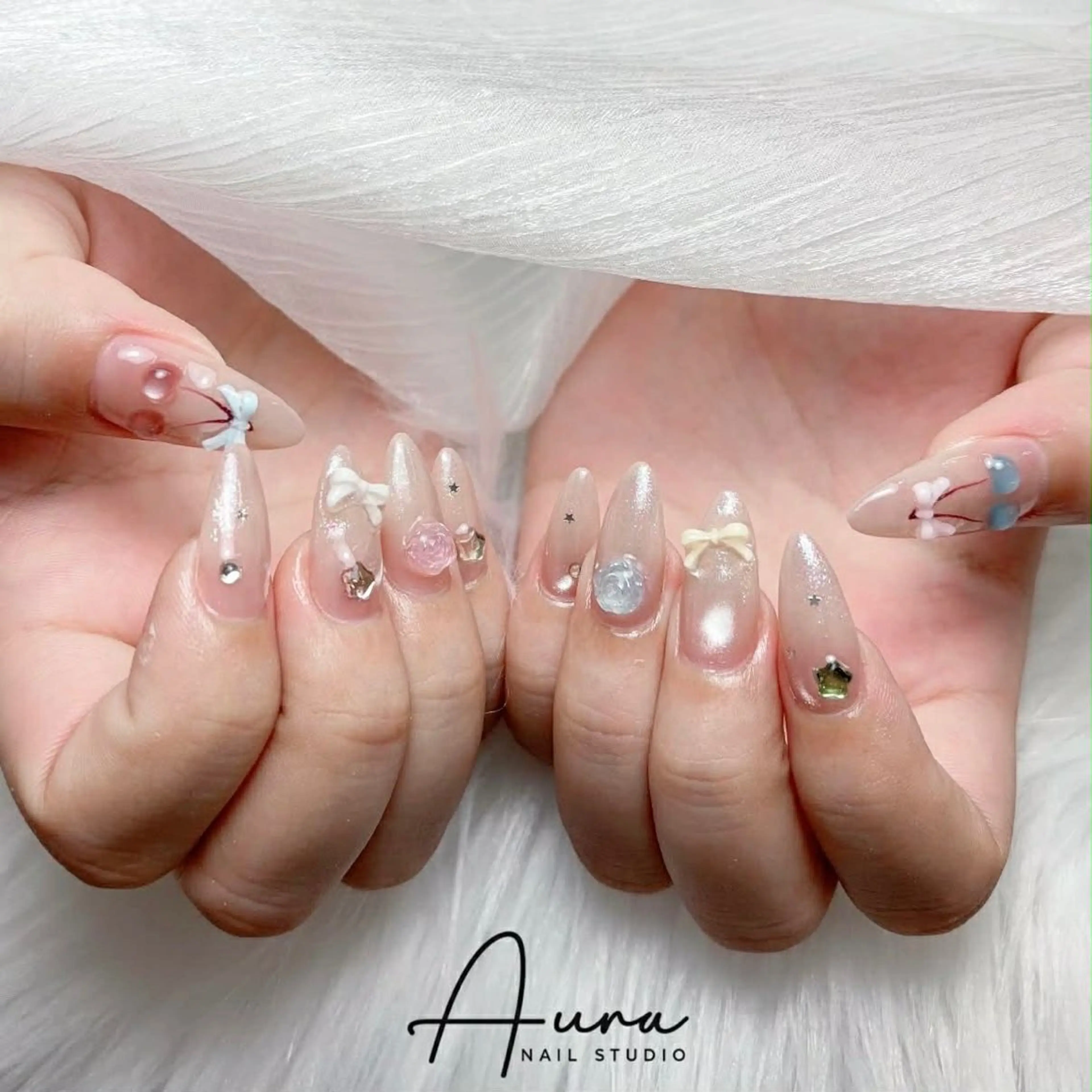 ネイル ハンドネイル Aura Nail Studioのネイルデザイン
