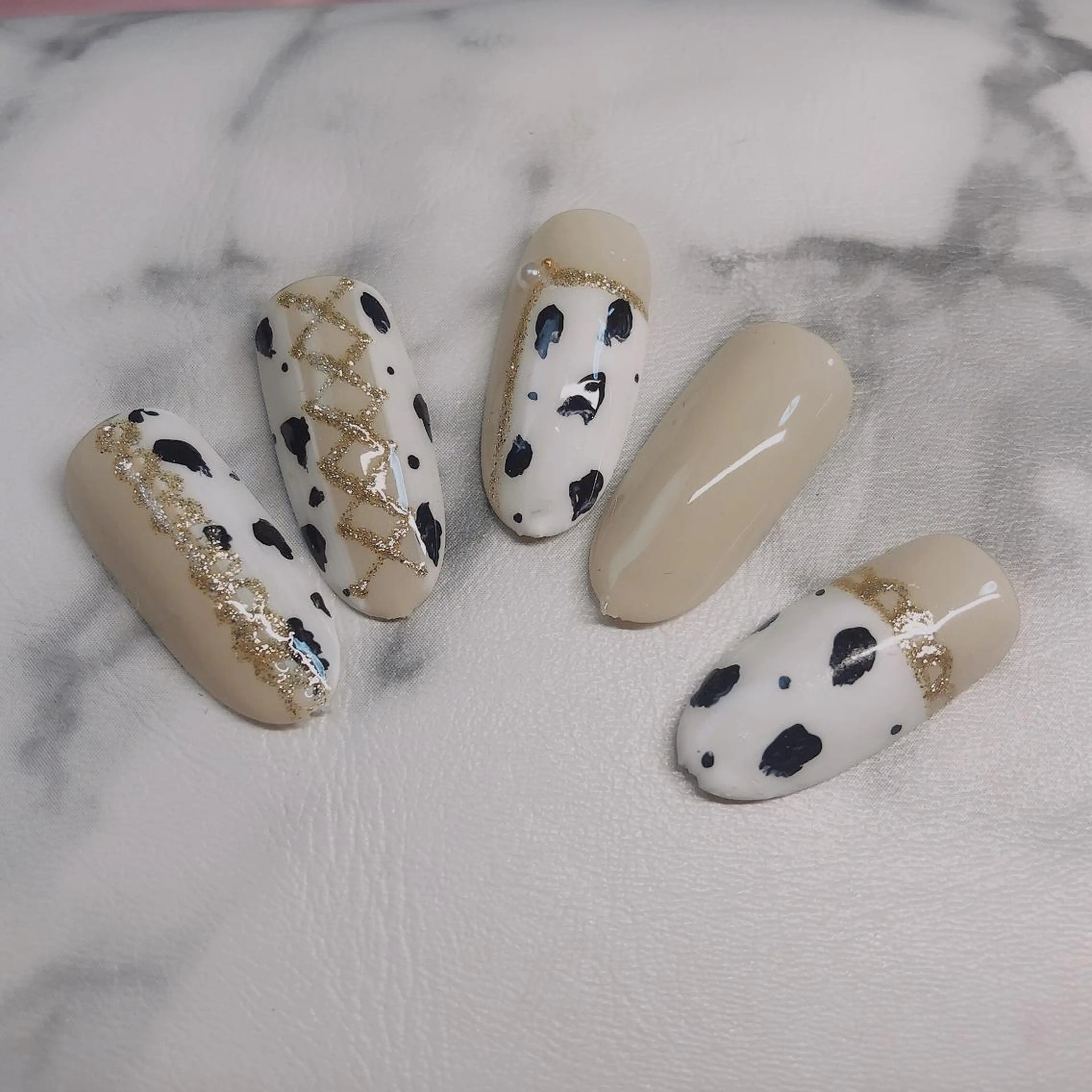 ネイル ネイルサロンエクラ 🫧Shizukaのネイルデザイン